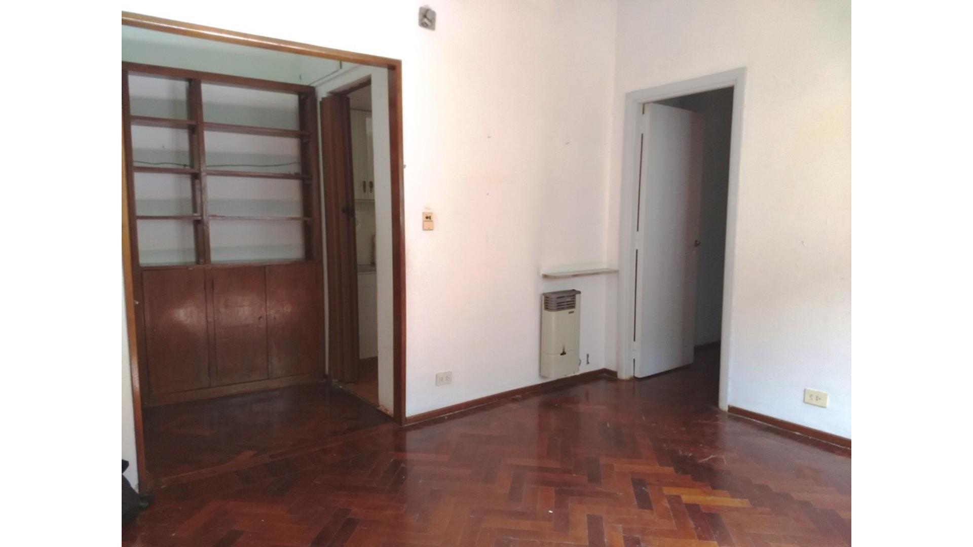 Departamento en Alquiler en Balvanera, $ 550.000