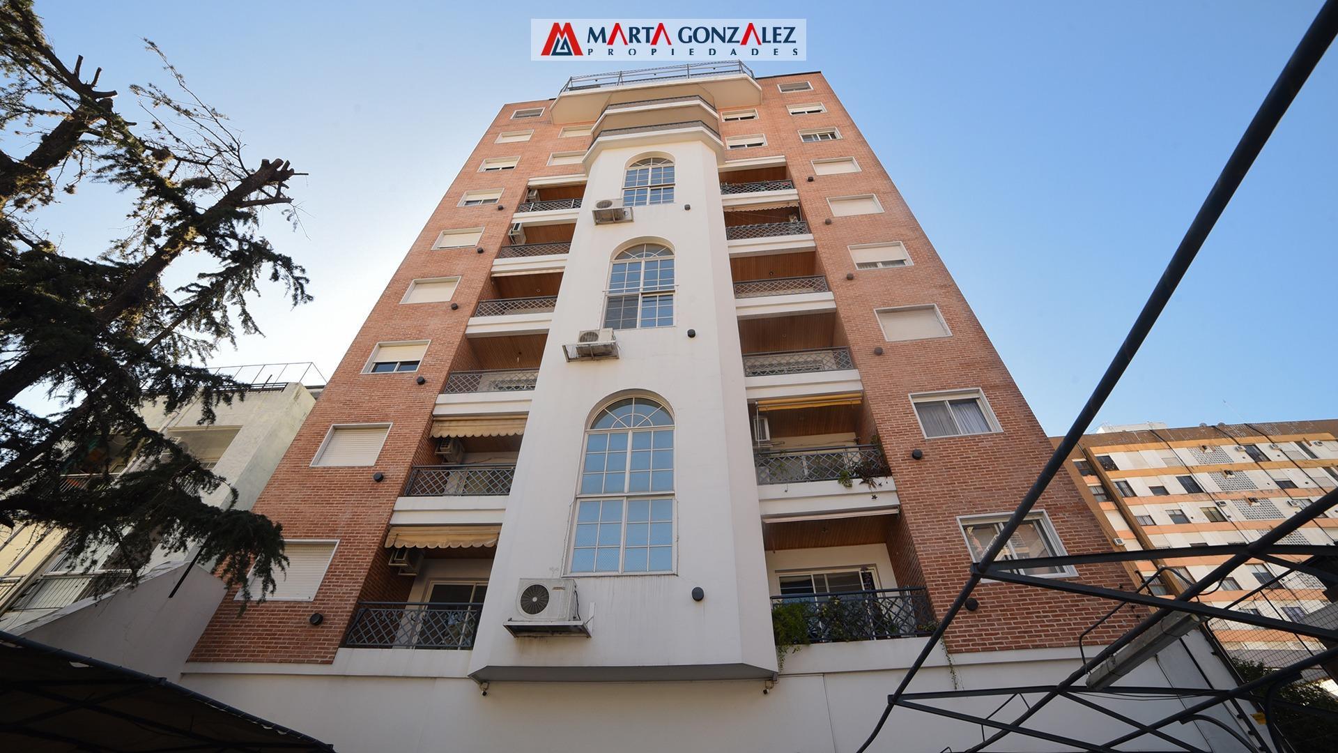Departamento en Venta con 2 cocheras