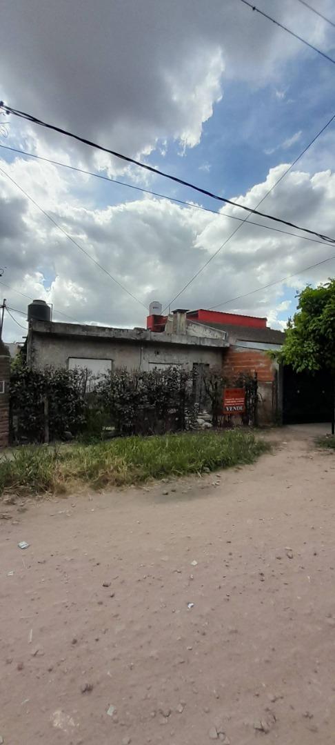 EN VENTA CASA A RESTAURAR