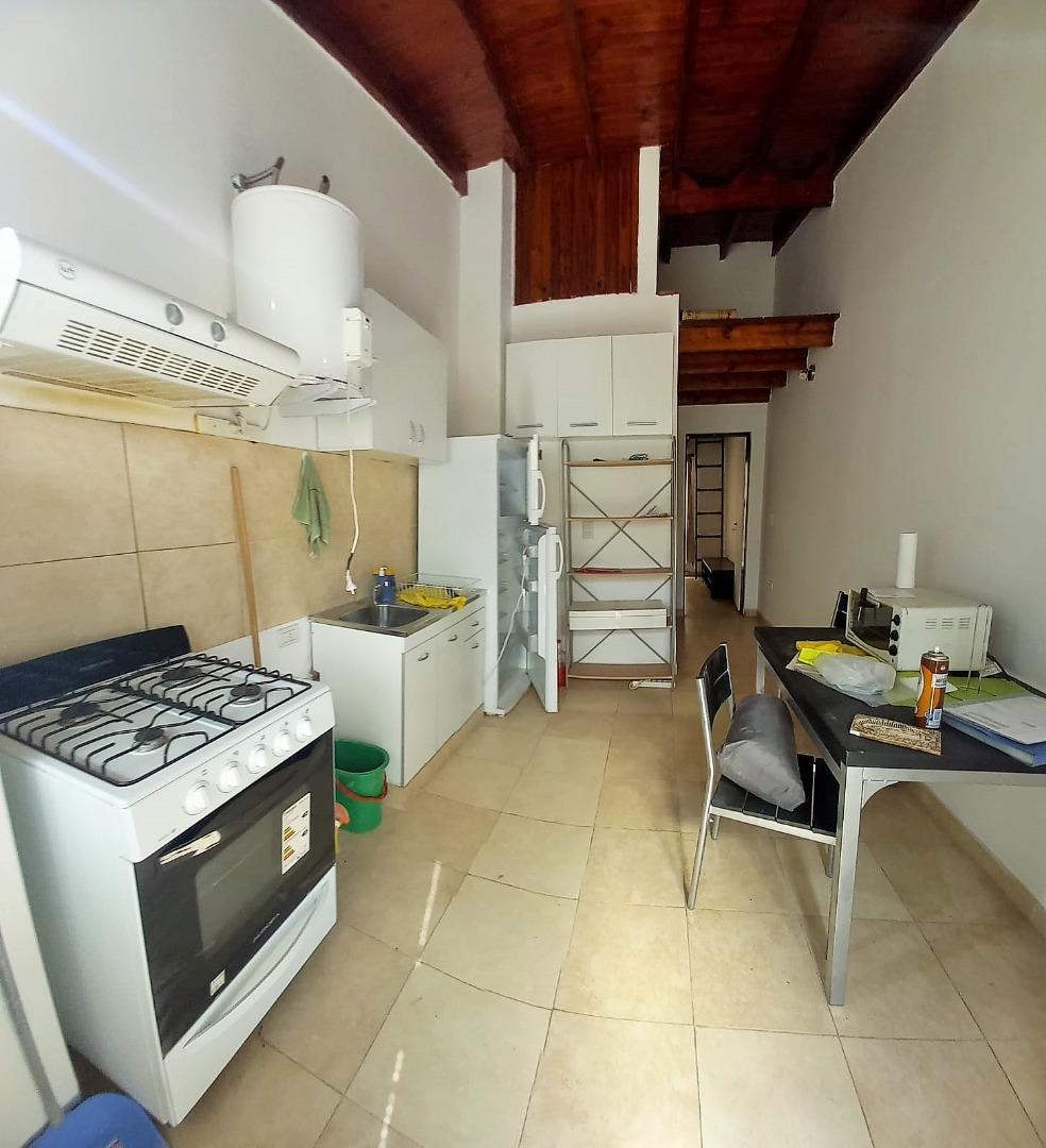 venta departamento 2 ambientes con balcón en Crucecita
