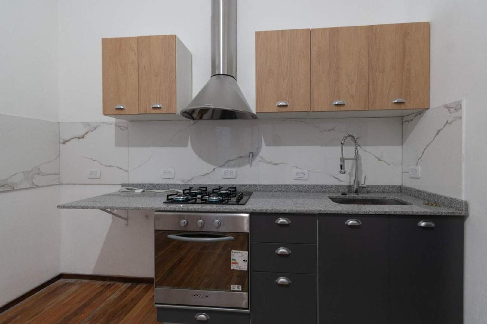 Depto Tipo Casa en Venta 63 años