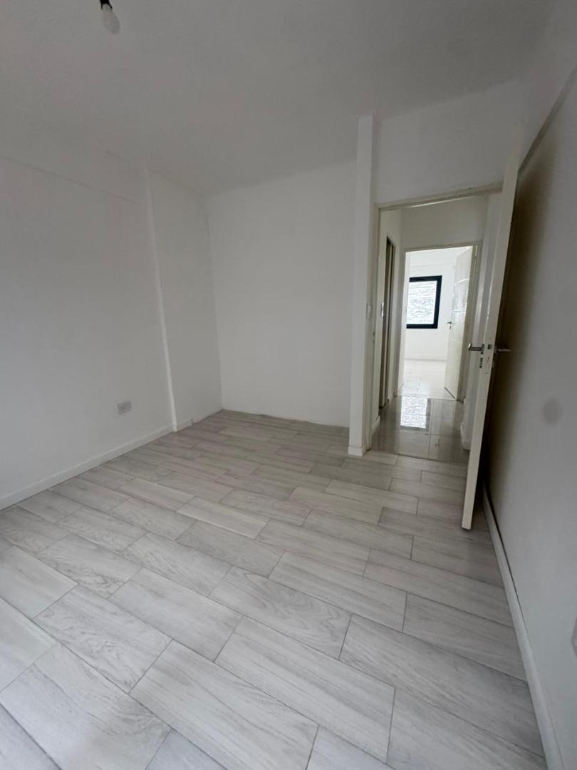 DEPARTAMENTO 3 AMBIENTES EN PB C/PATIO