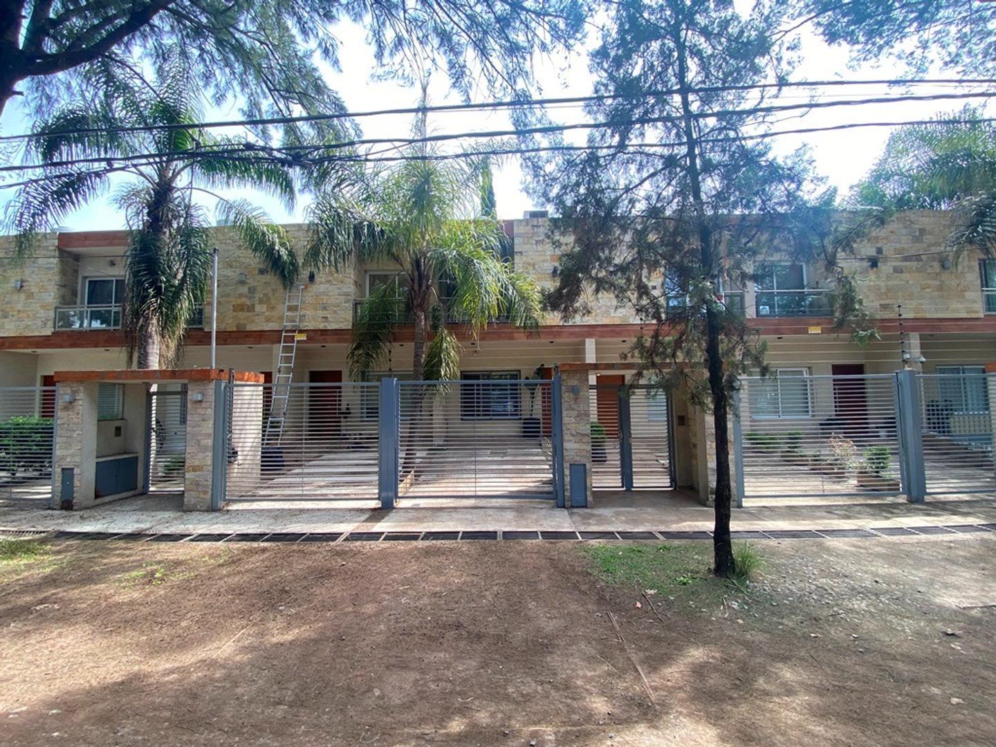 DUPLEX EN VENTA :: PARQUE LELOIR :: IMPECABLA