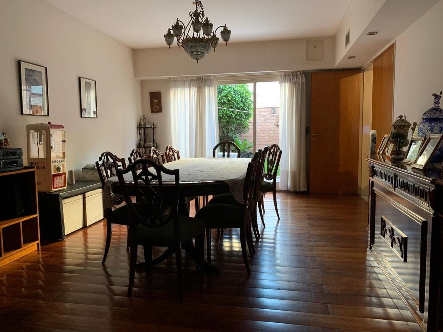 Casa 4 ambientes con 4 baños