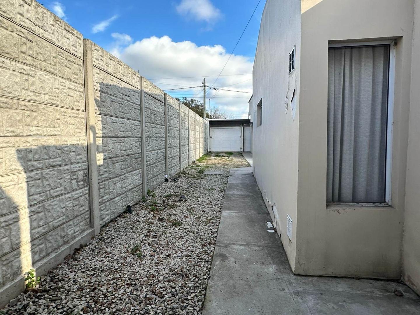 Depto Tipo Casa en Alquiler de 2 dormitorios