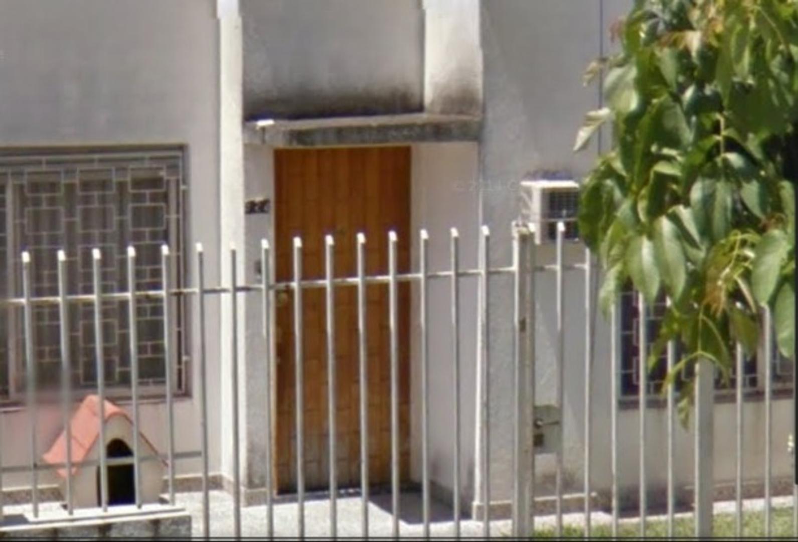 Casa Multifamiliar en Venta.