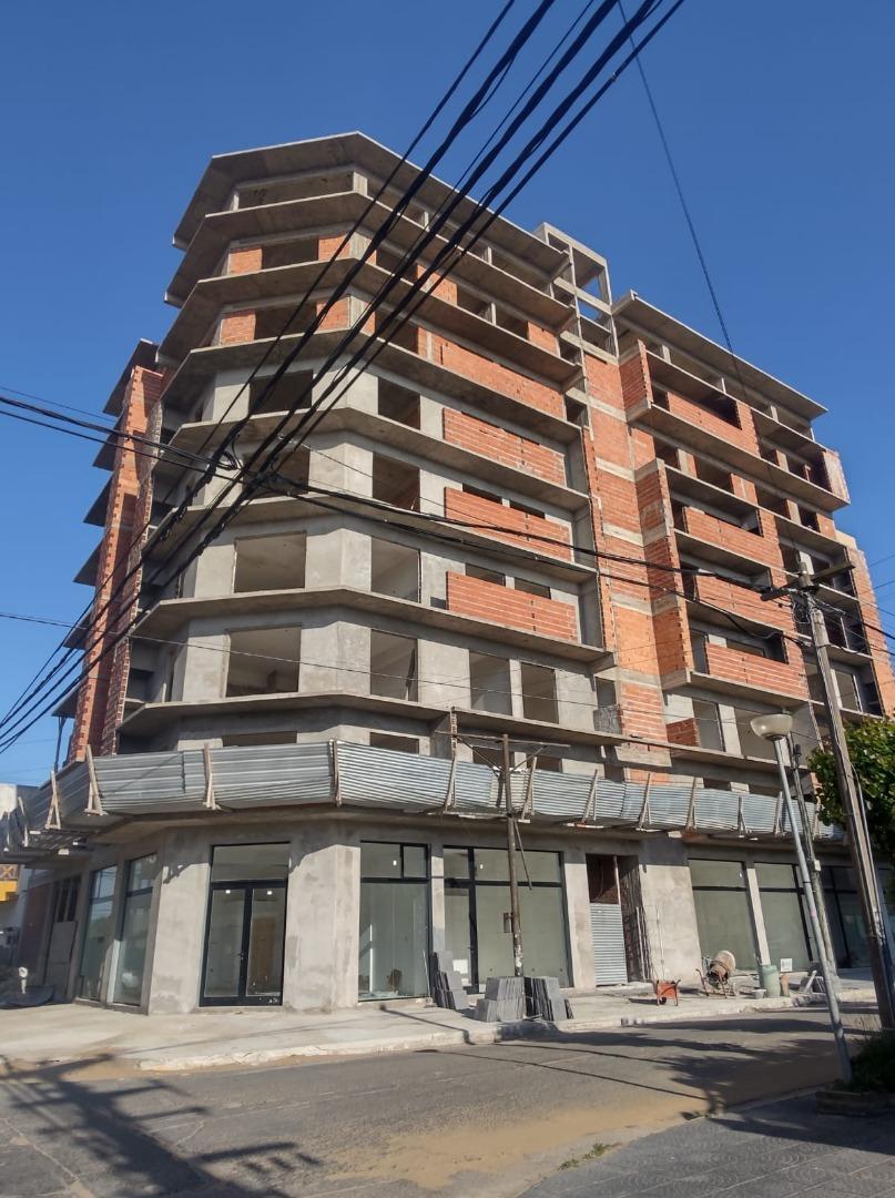 EDIFICIO COPACABANA IV-JORGE NEWBERY ESQ. SARMIENTO
