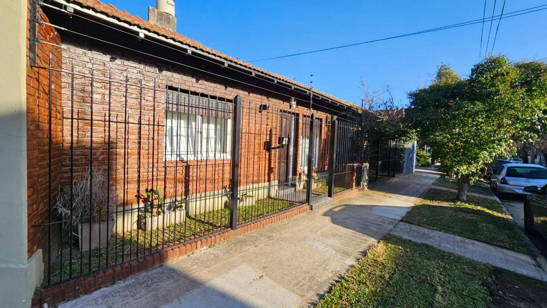 Depto Tipo Casa en Venta de 4 ambientes