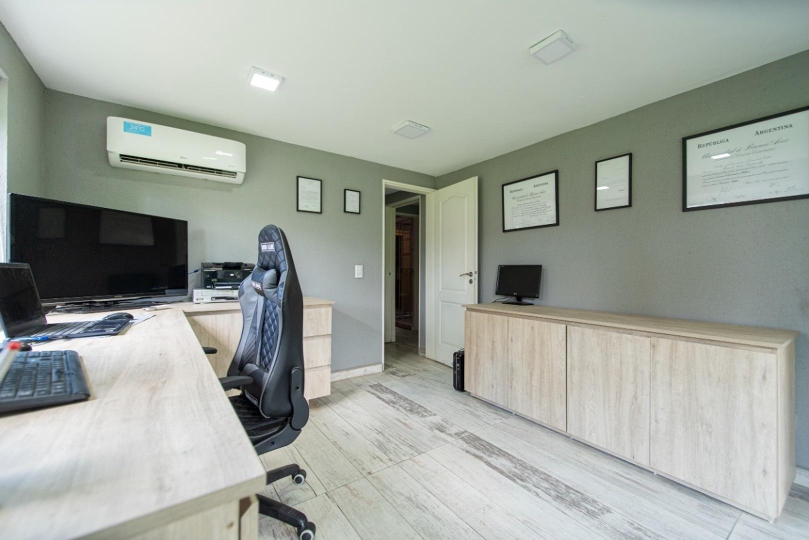 Casa 4 ambientes con 3 baños