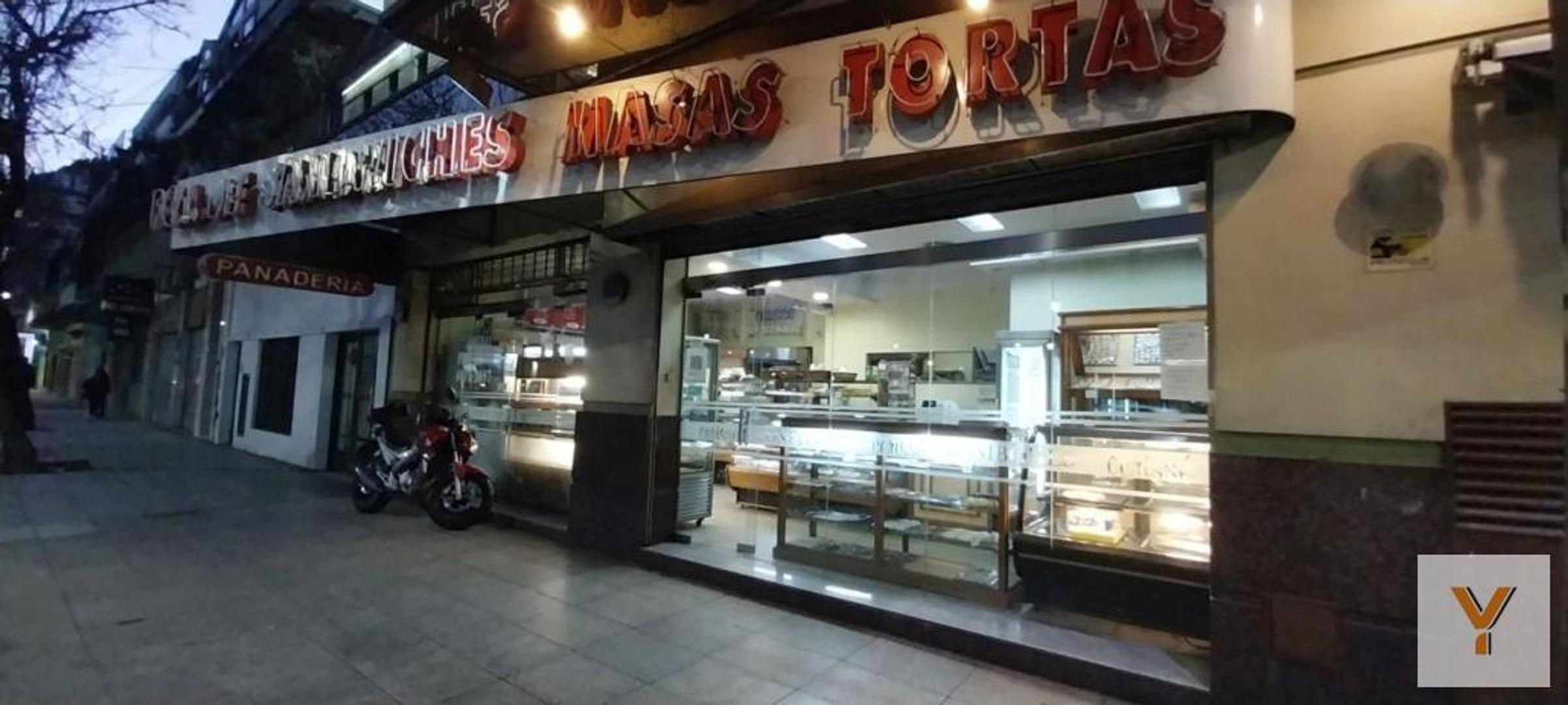 Locales Comerciales en venta - Local - Confitería - 400Mts2 - Floresta