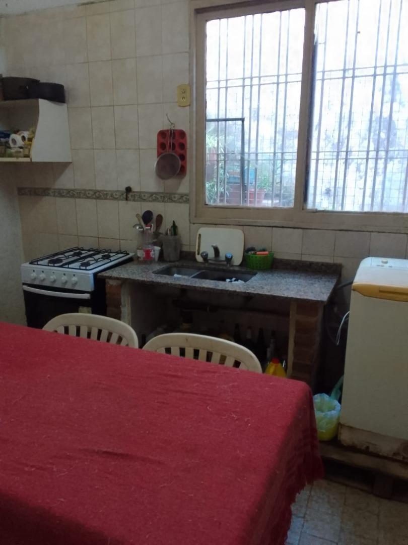 Casa 6 ambientes con 3 baños