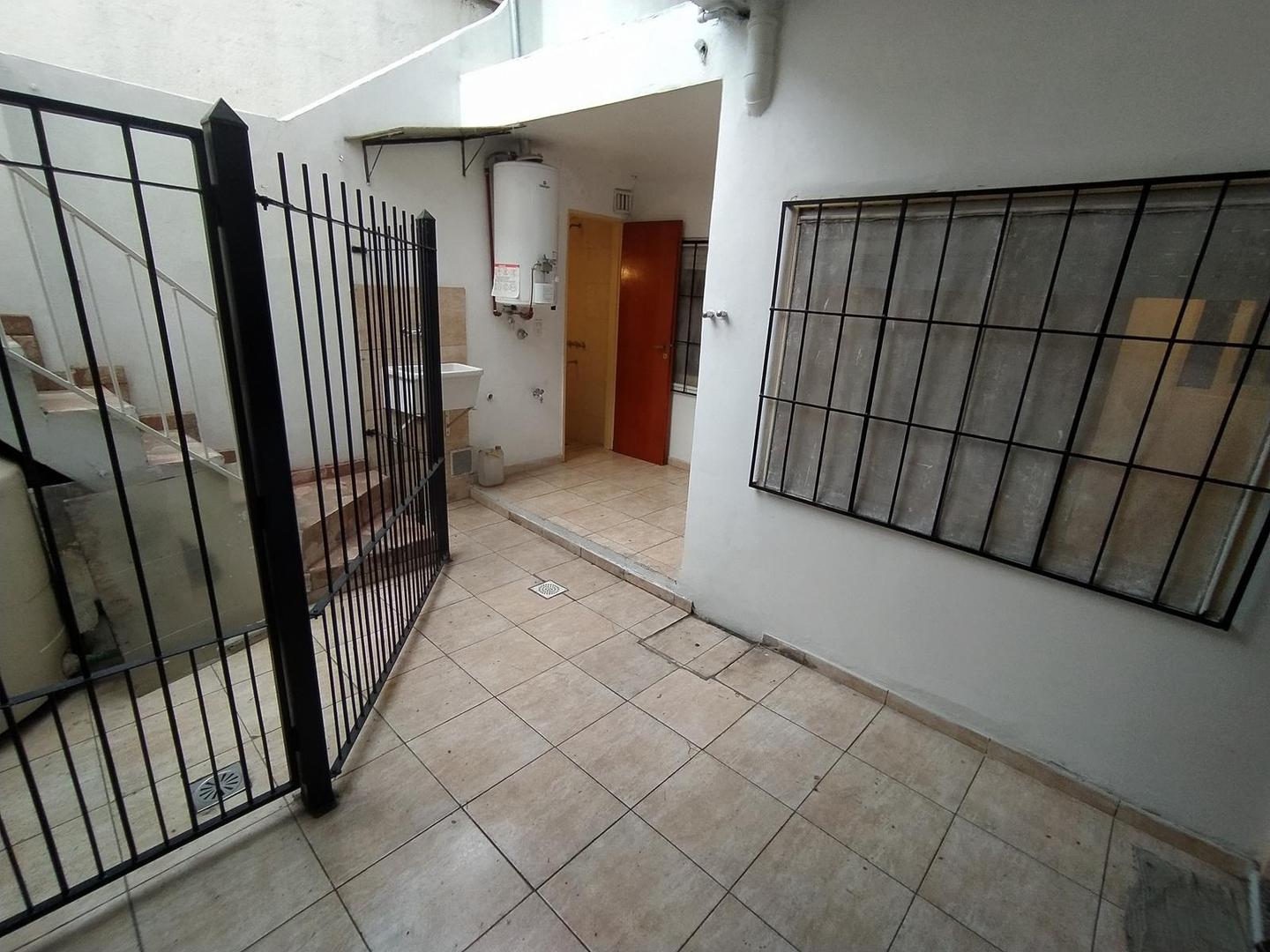 Depto Tipo Casa en Alquiler de 3 dormitorios