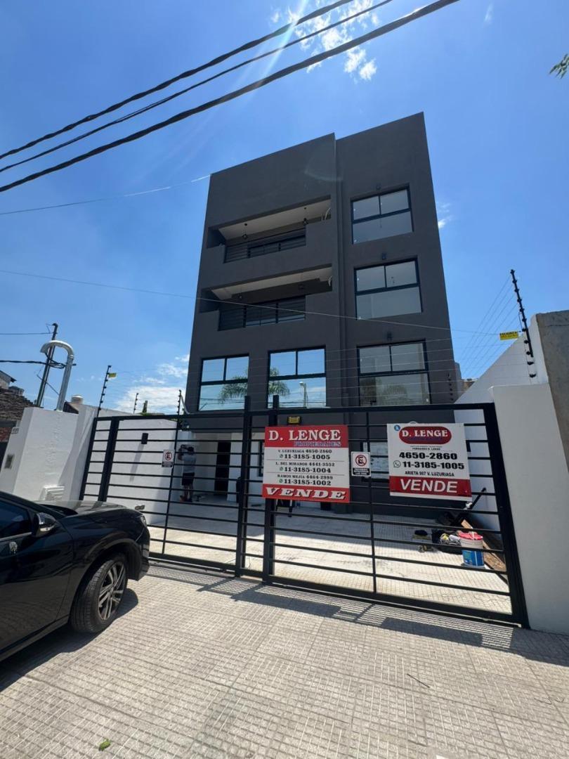 DEPARTAMENTO 3 AMBIENTES EN PB C/PATIO