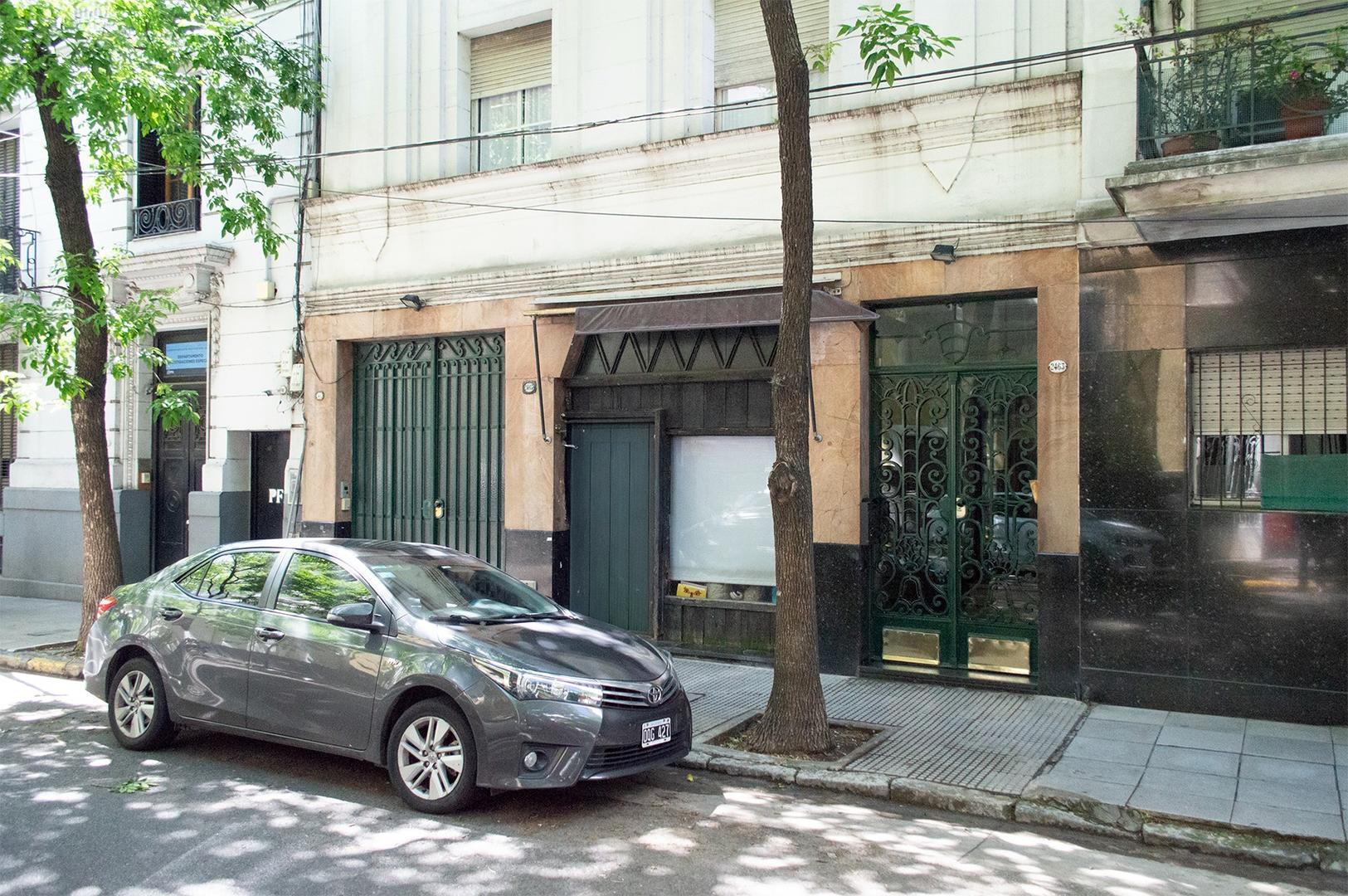 SEMIPISO TRES AMBIENTES CON DEPEN-APTO PROFES.