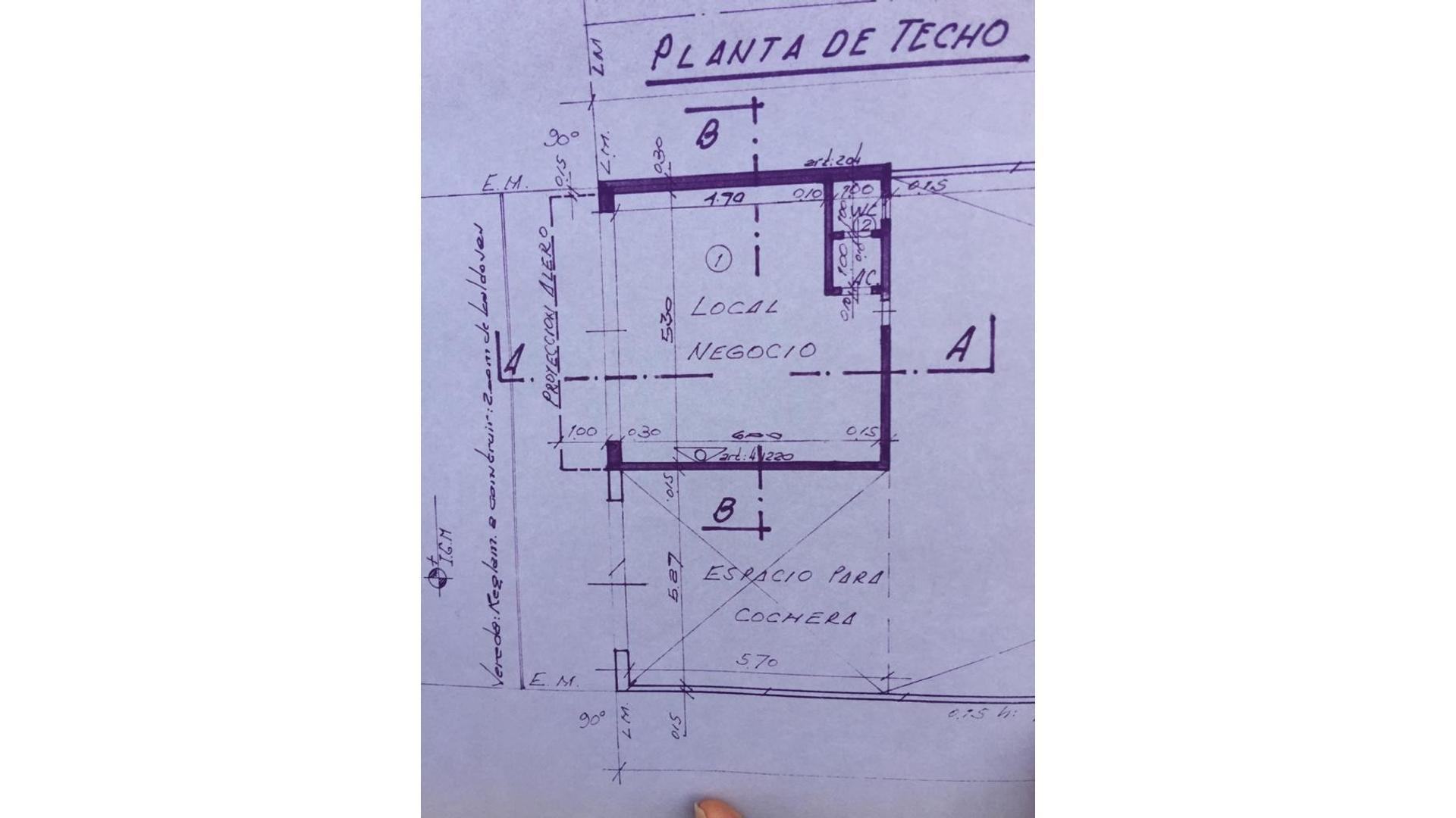 LOCAL DE NEGOCIO DE 39 M2 EN "FOCO COMERCIAL" SOBRE LOTE DE