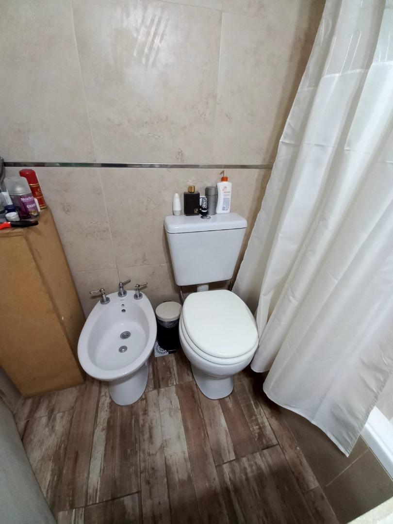 PH AL FRENTE CON COCHERA BAJO EL VALOR 