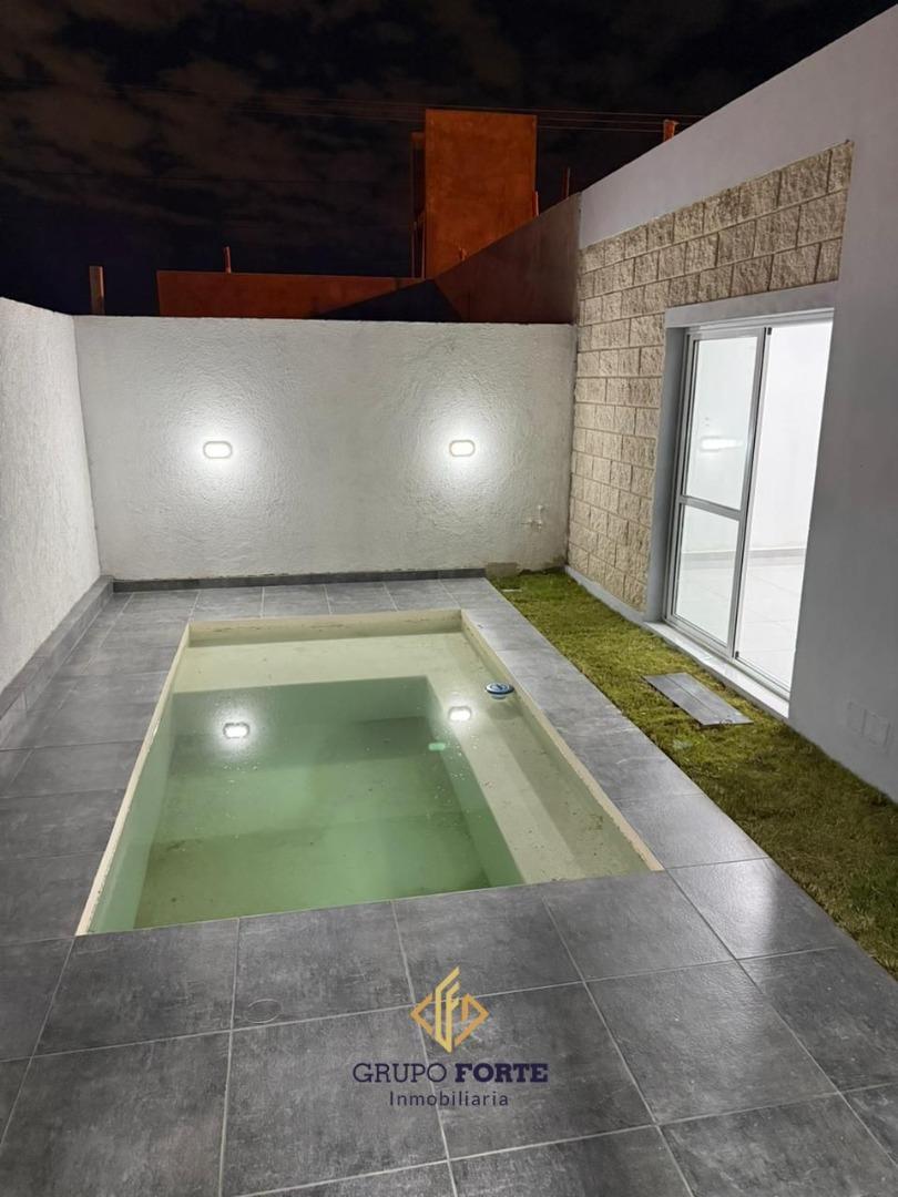DUPLEX A ESTRENAR EN VILLA ALLENDE CON PILETA