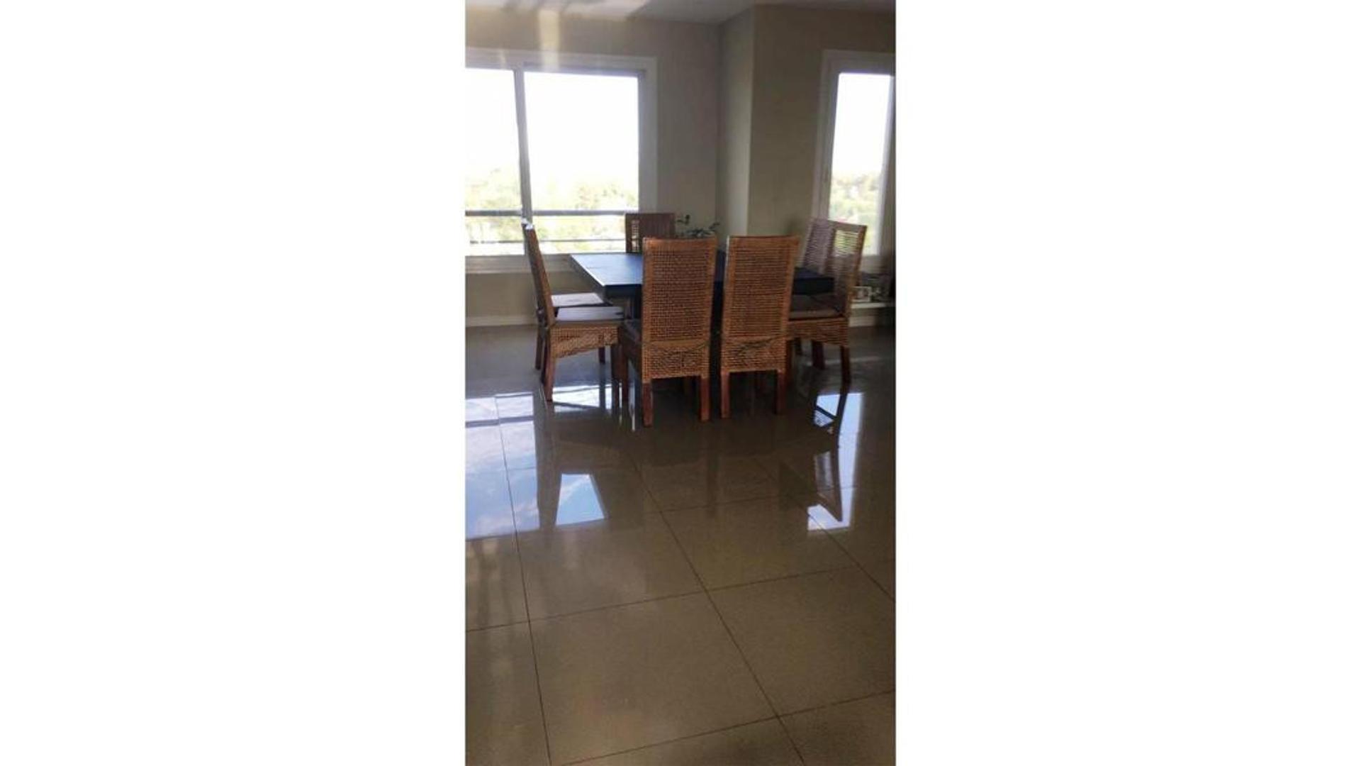 Departamento en Venta de 3 dormitorios