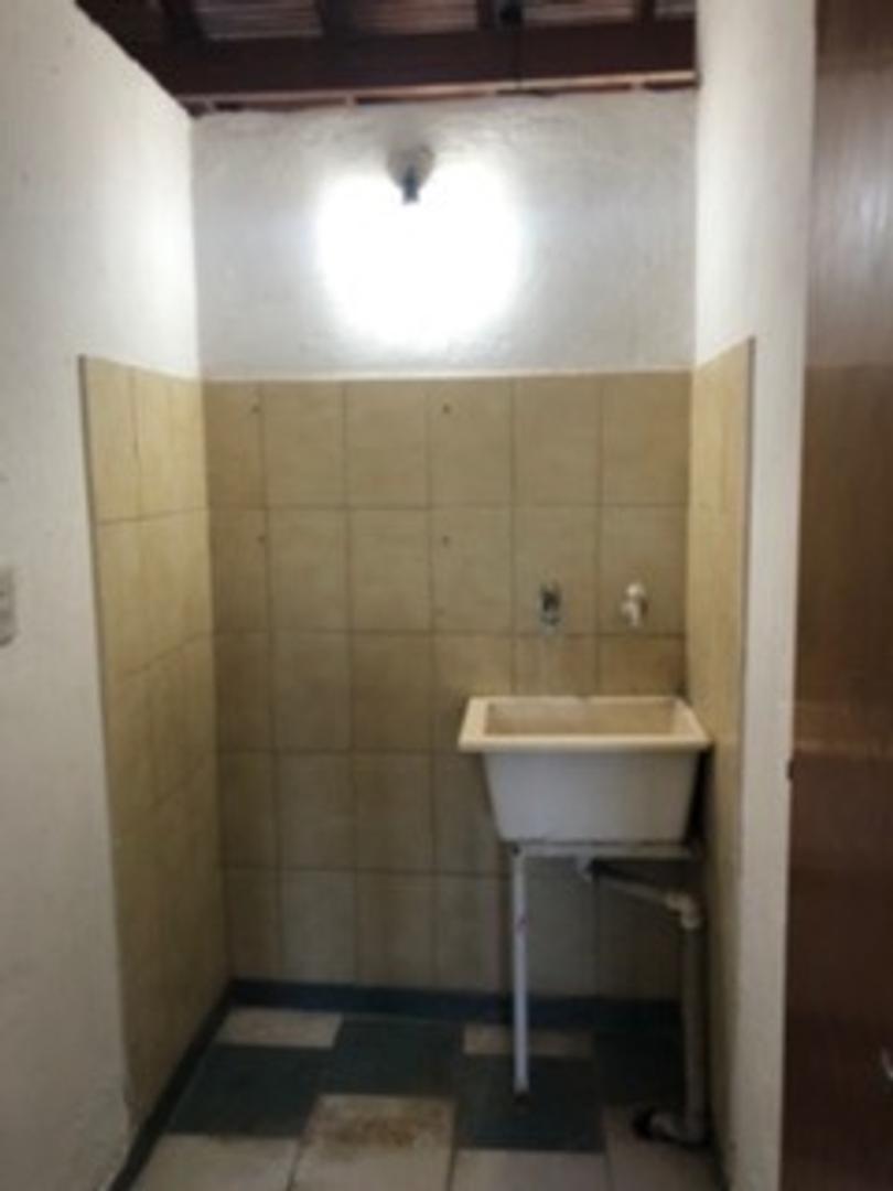 Casa 4 ambientes con 1 baño