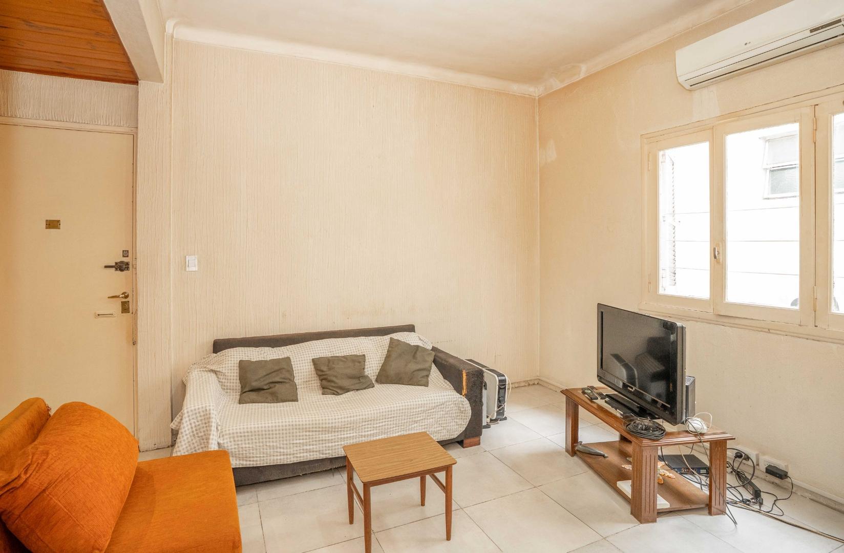 Virrey Olaguer Y Feliu 2500, Piso 1