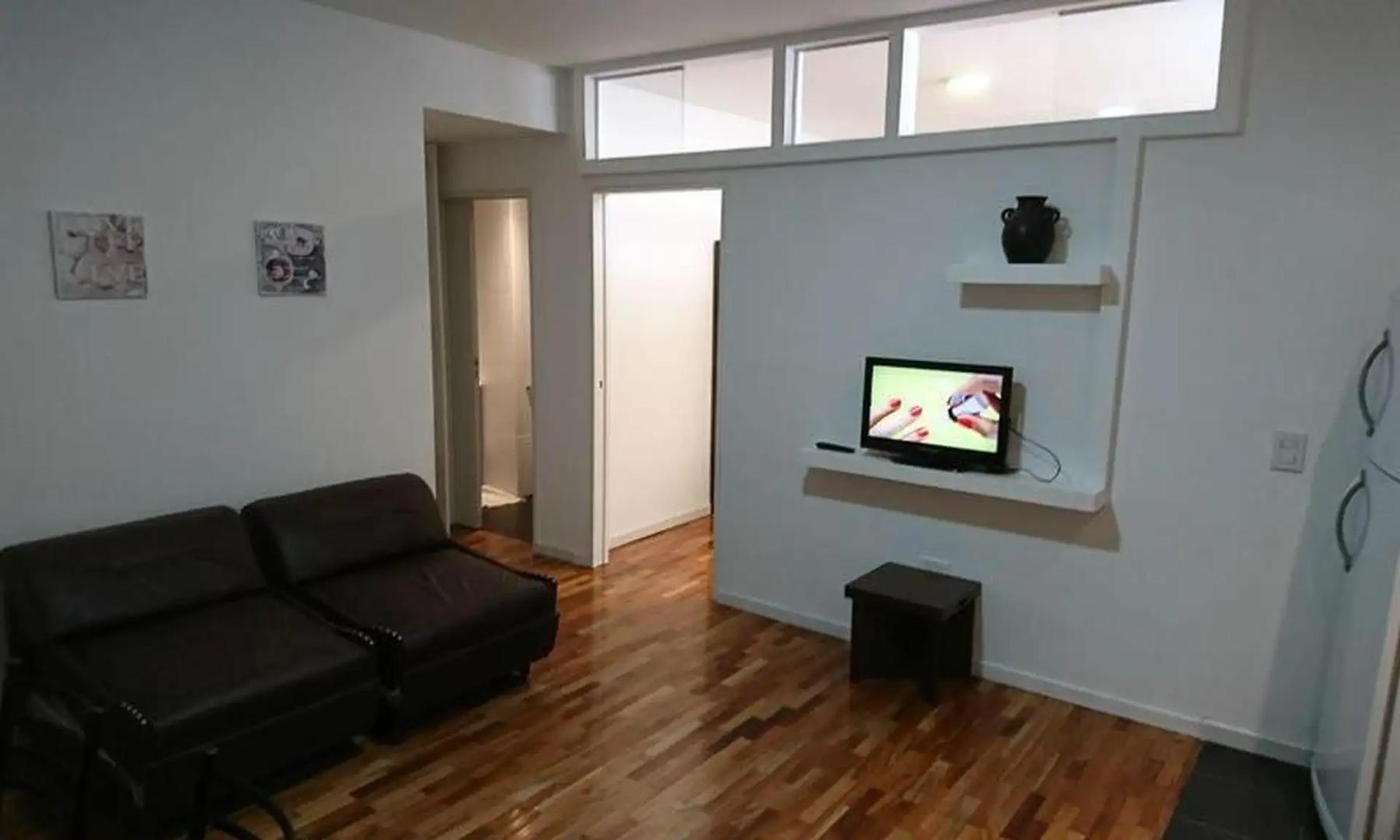 Guardia Vieja 4100, Piso 1