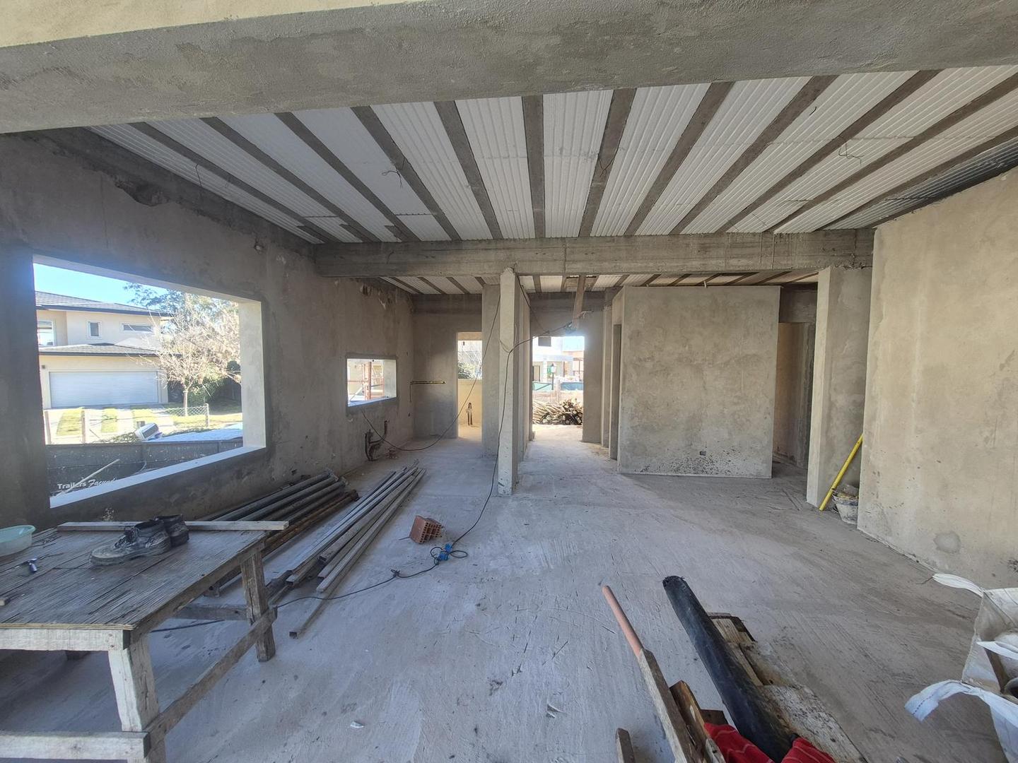 Santa Elena, Pilar del Este