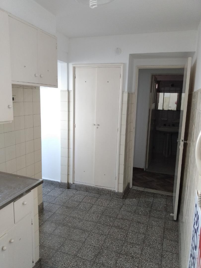 DEPARTAMENTO CENTRICO 3 DORMITORIOS 2 BAÑOS