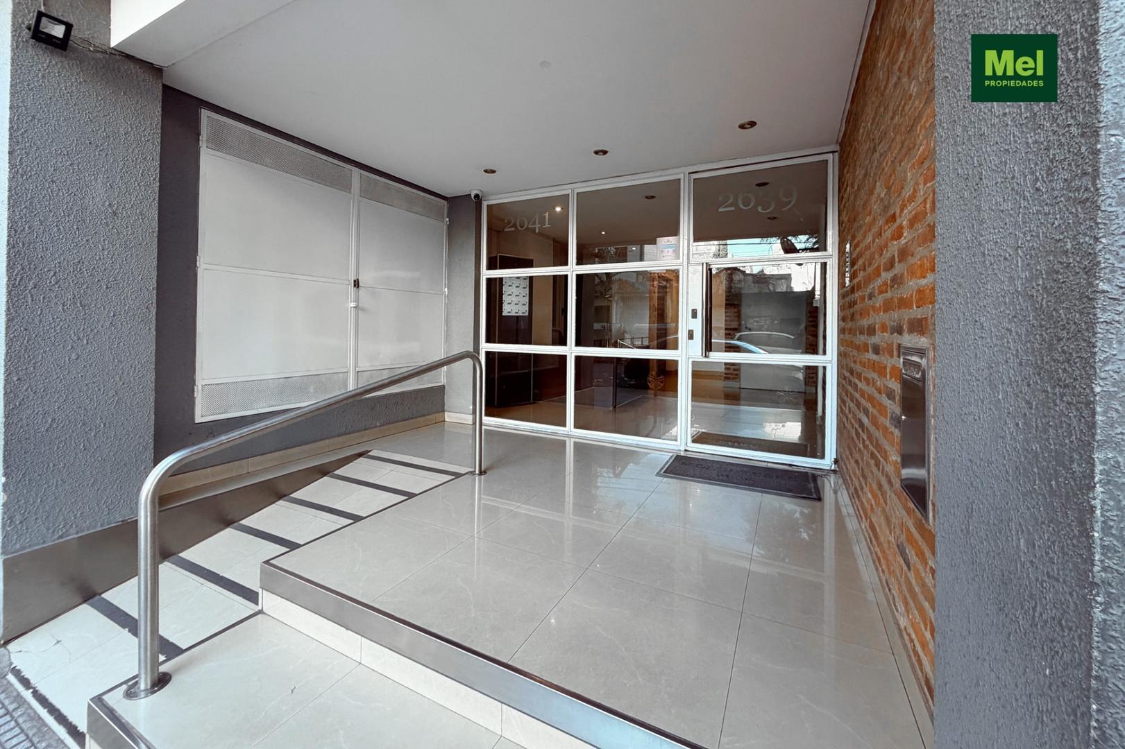 Montañeses 2600, Piso 2