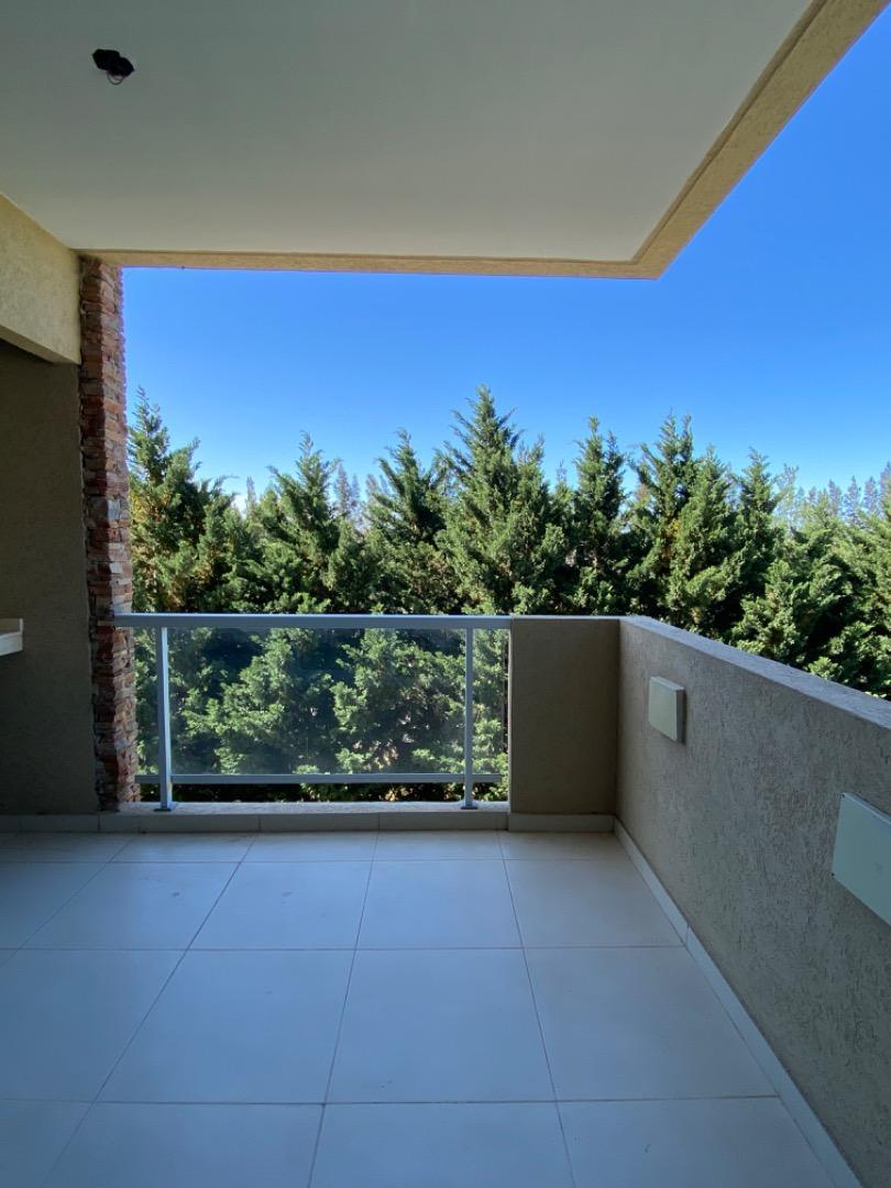 Avenida De Los Lagos 600