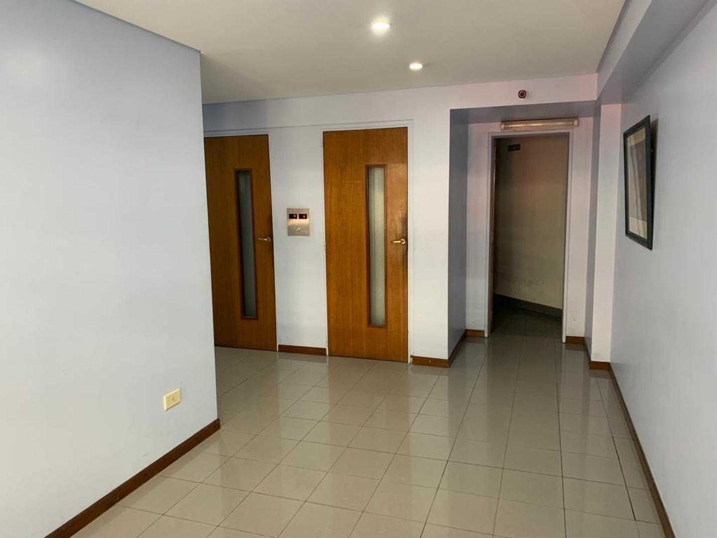 9 De Julio 237 , Piso 9