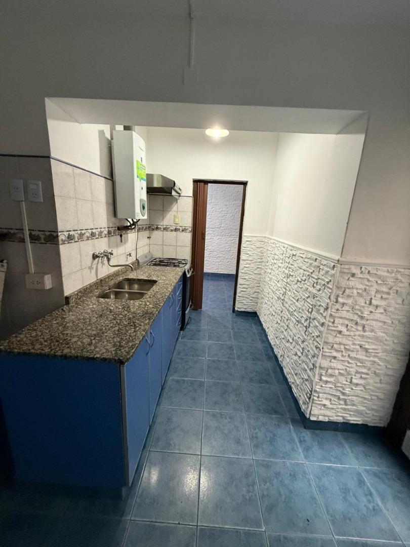 Depto Tipo Casa 2 ambientes con 1 baño