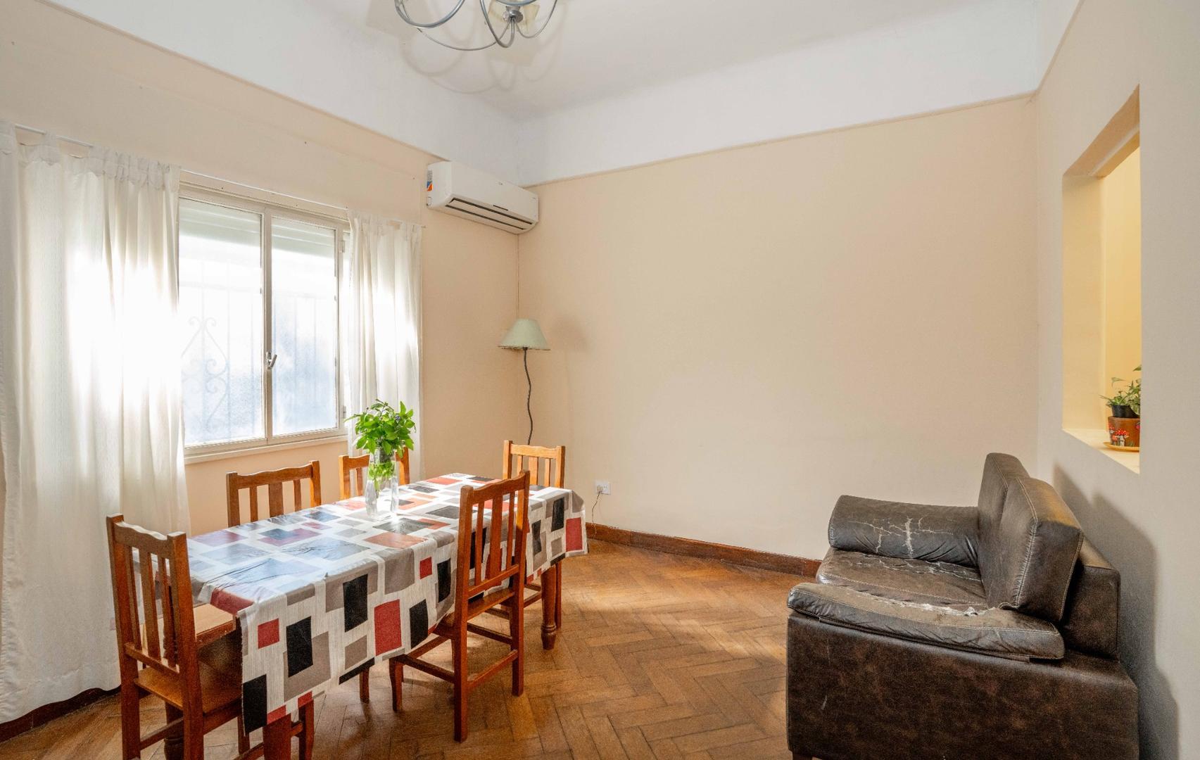 Venta Casa 4 amb. c/terraza Villa Pueyrredon