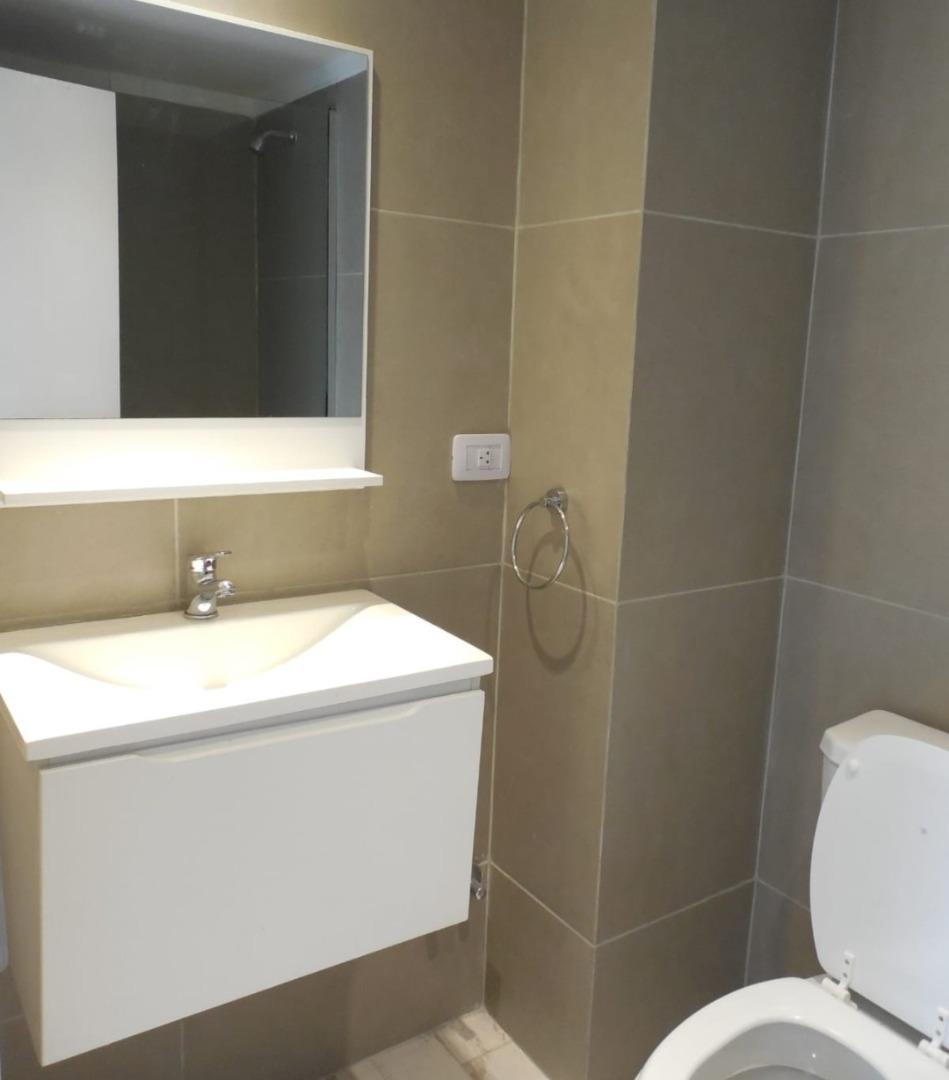 Departamento en Venta en Azcuenaga, USD 48.000