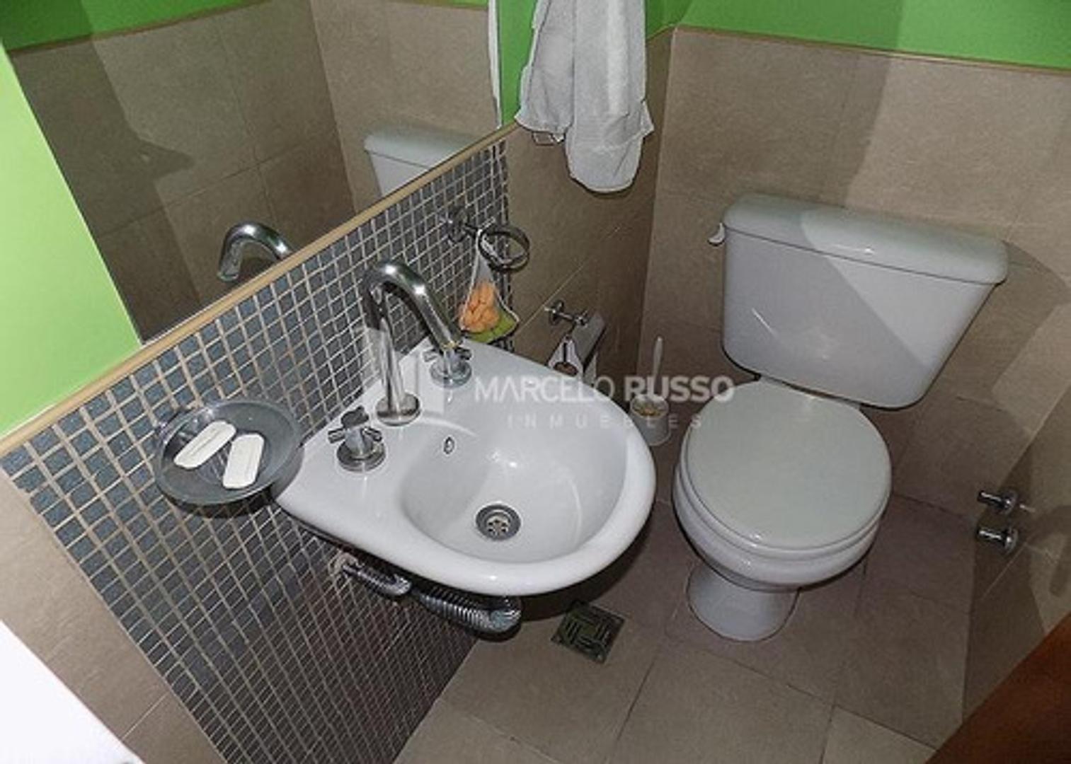 Depto Tipo Casa en Venta con 1 cocheras