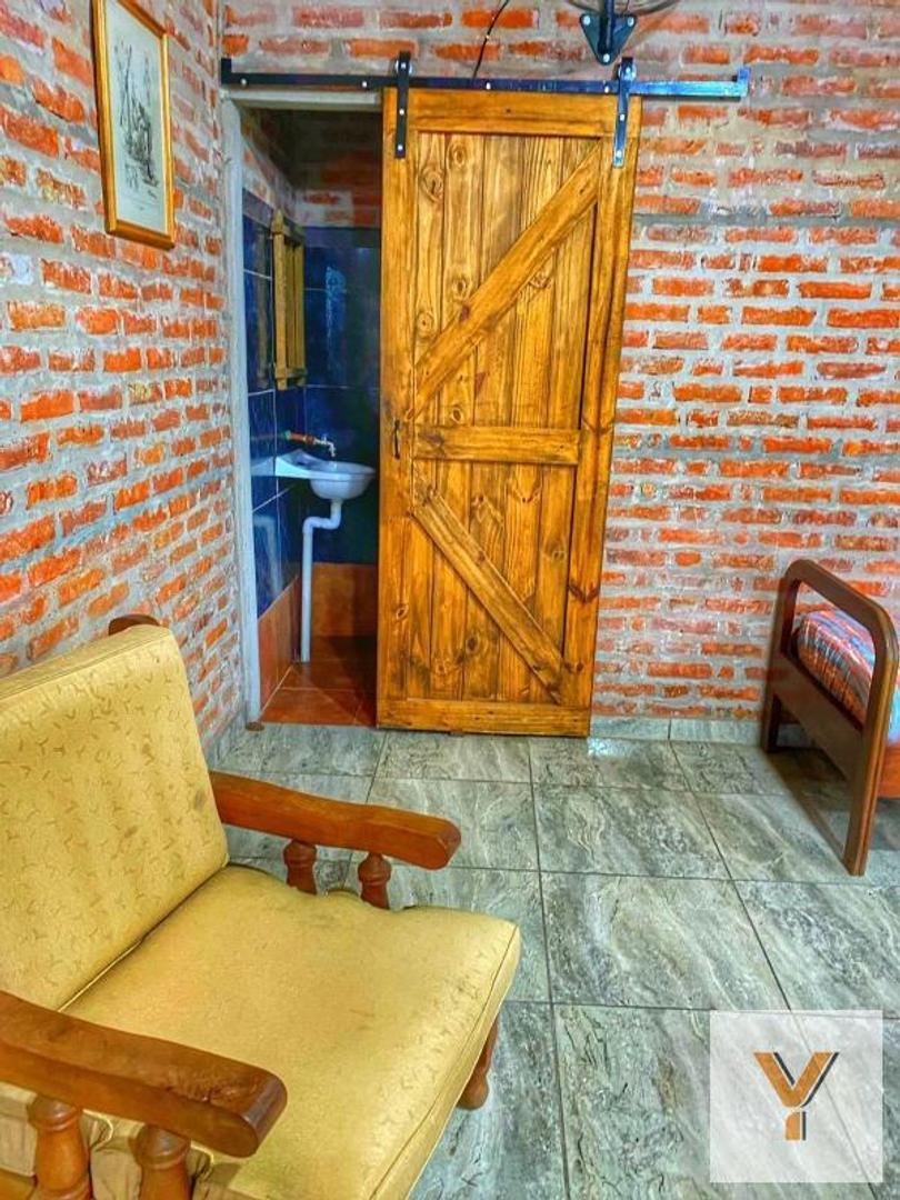 Casa 3 ambientes con 1 baño