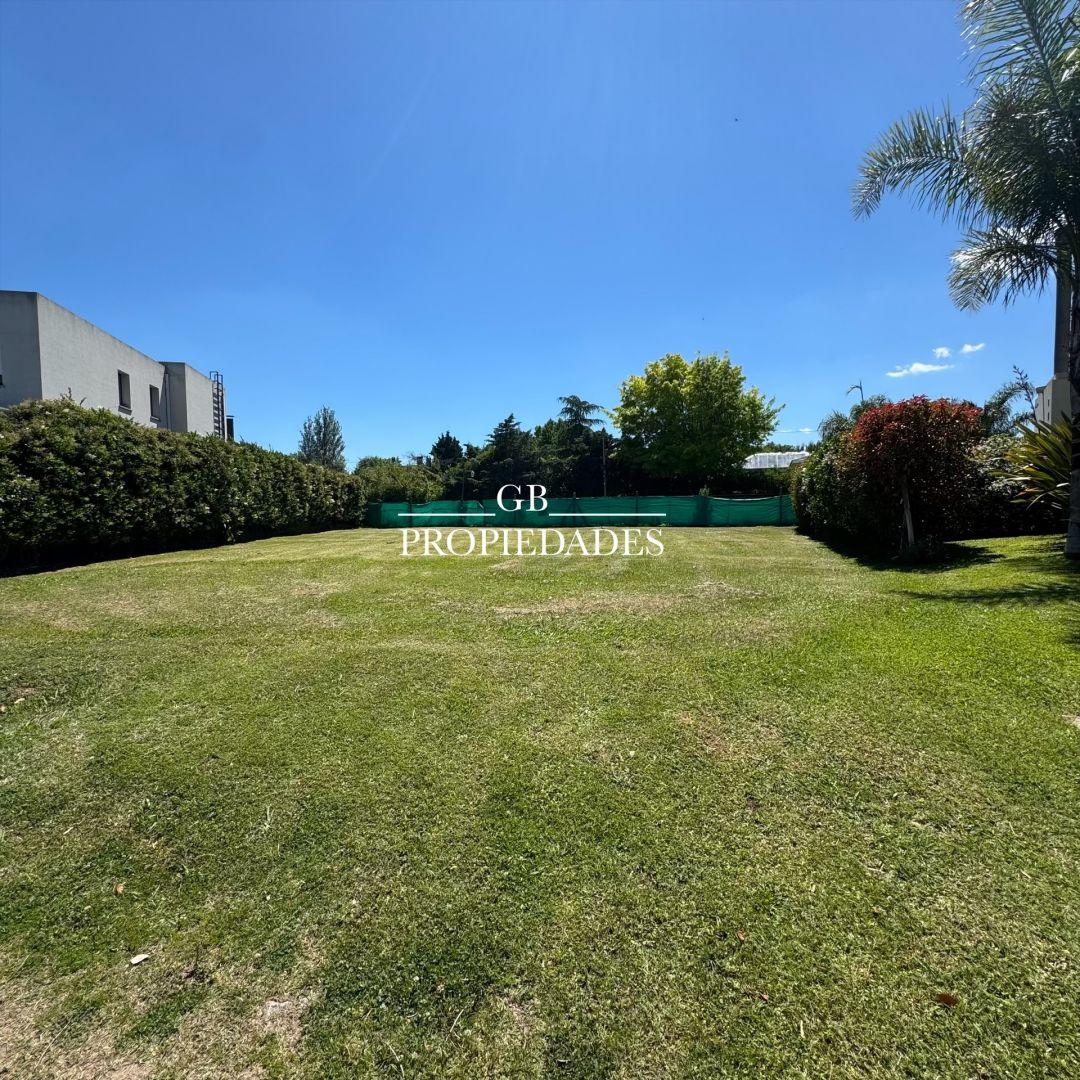 Terreno en Venta en Ayres Plaza, USD 190.000