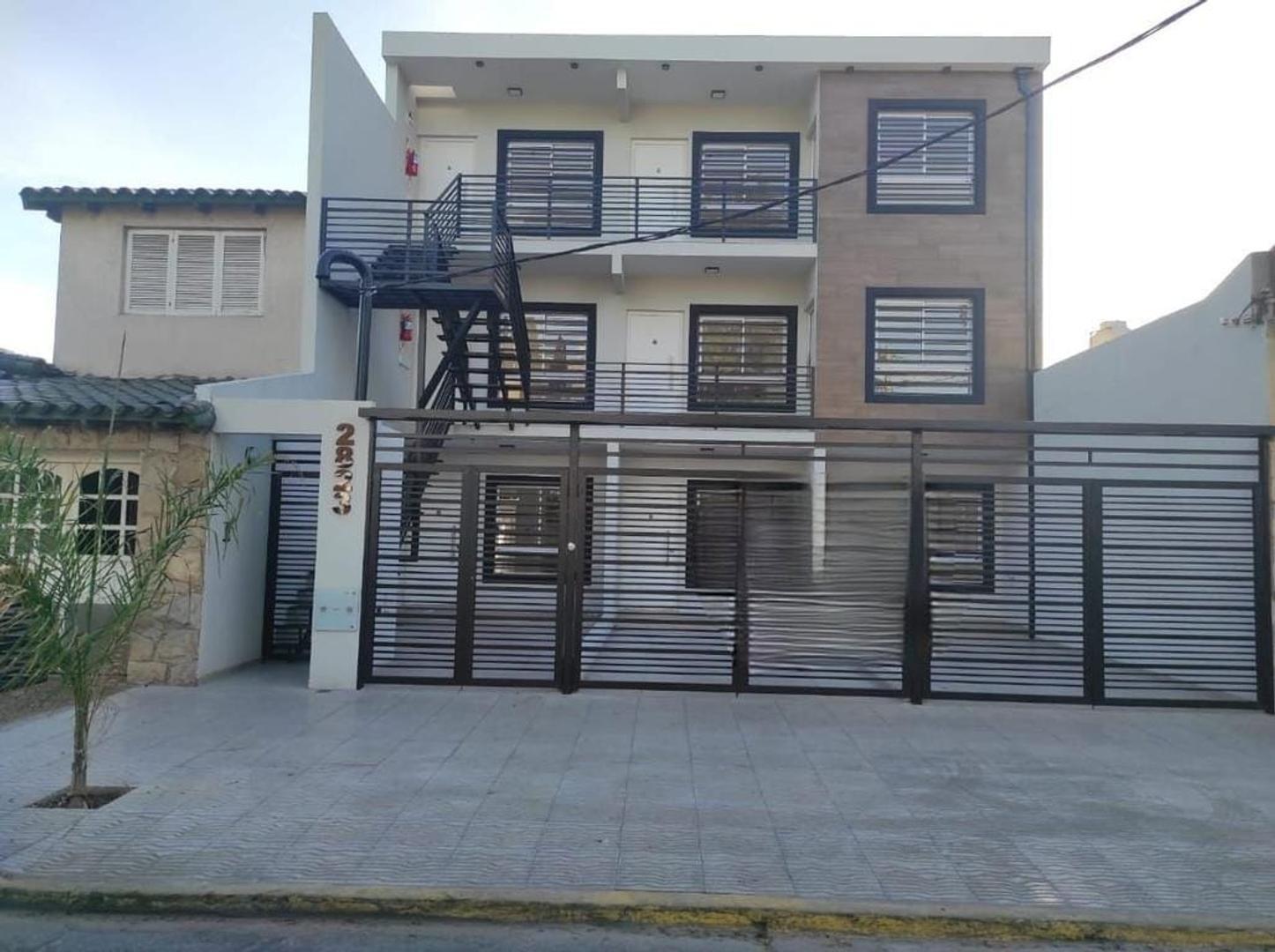 DPTO AL FRENTE CON BALCON AL CONTRAFRENTE A ESTRENAR