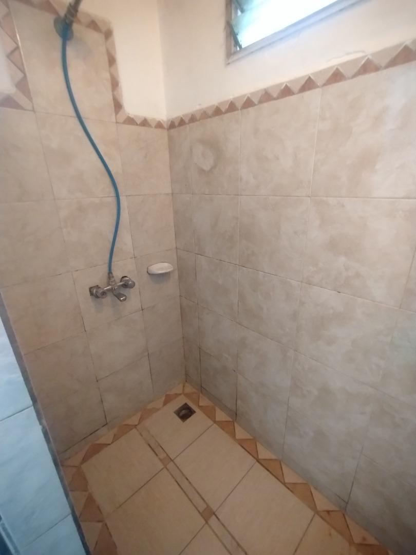 CASA EN VENTA CAPITAN BERMUDEZ 2 DORMITORIOS