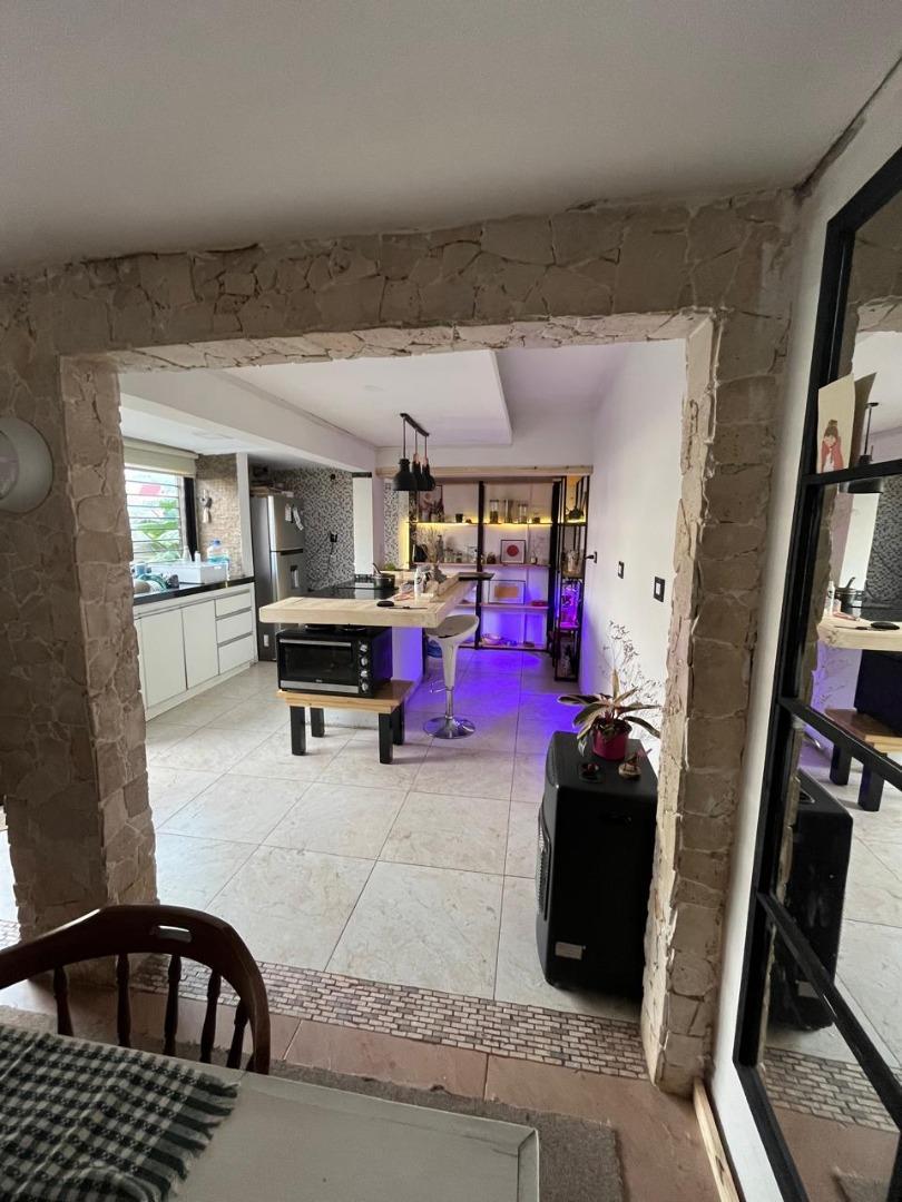 Depto Tipo Casa en Venta 40 años