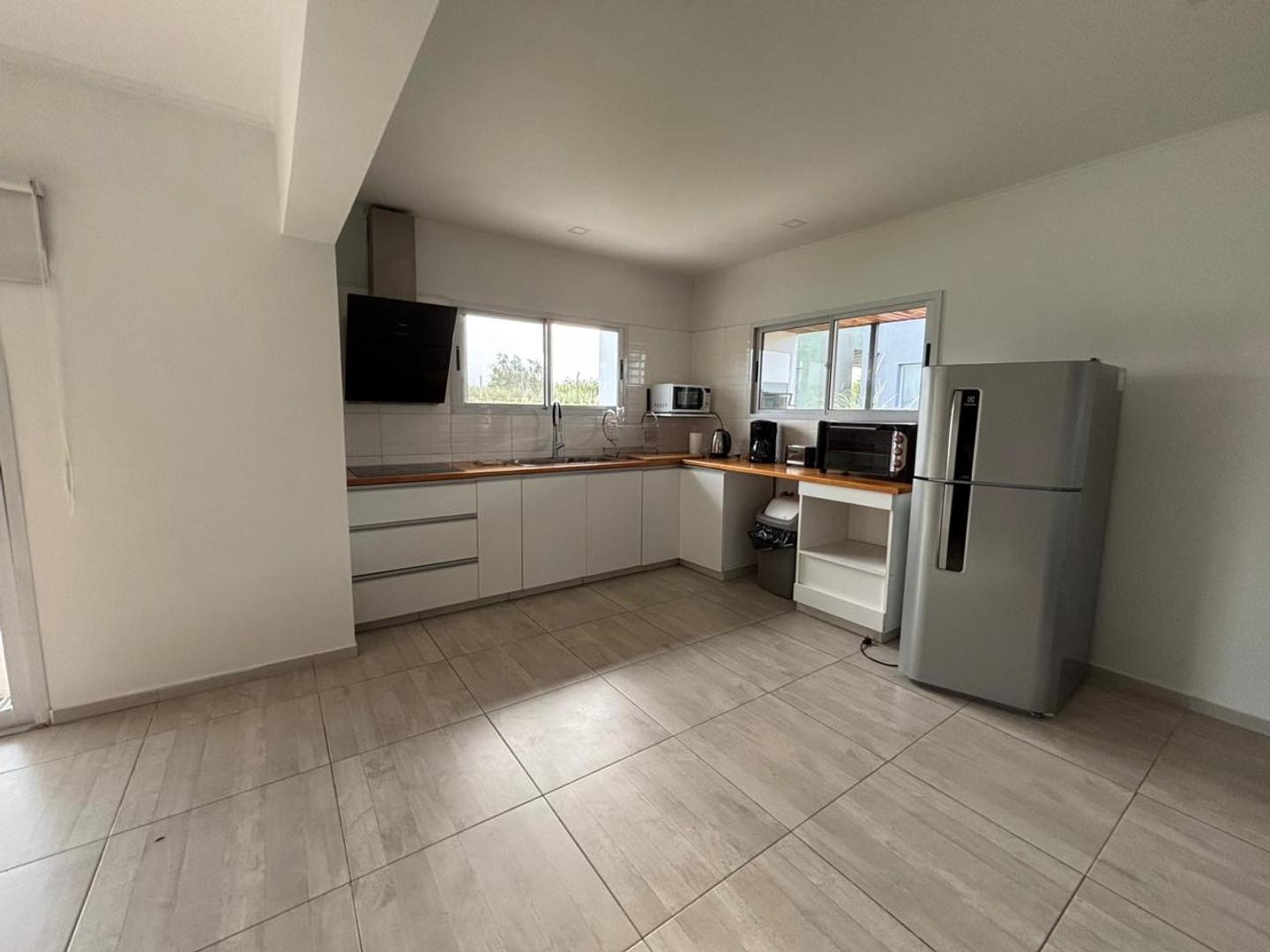 Casa Con Pileta Y Gran Vista-boote S/n