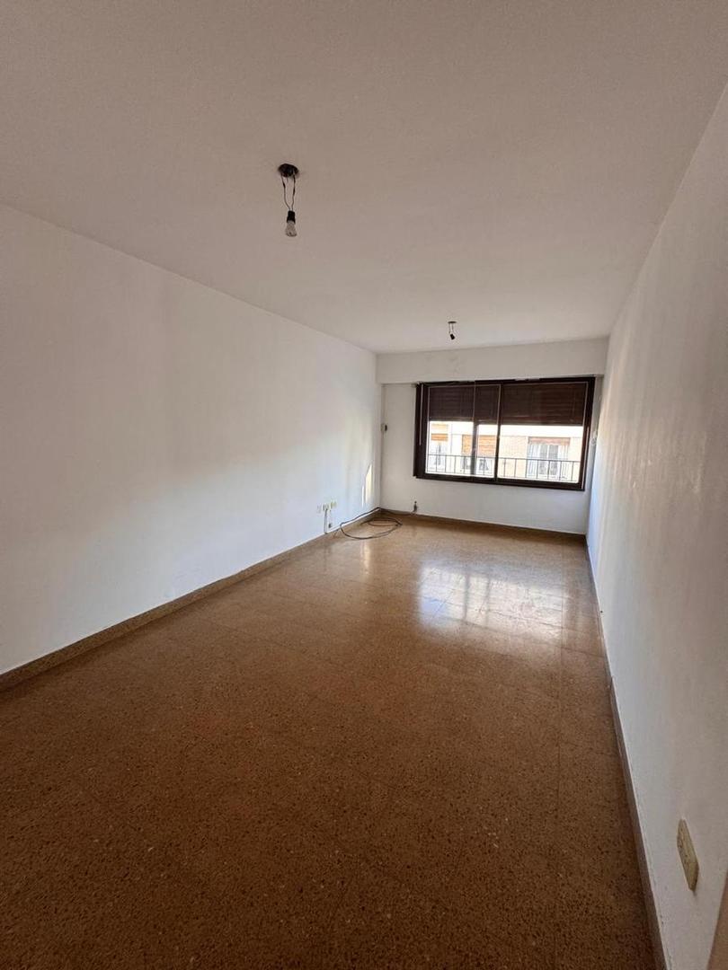 Departamento 5 ambientes con 1 baño