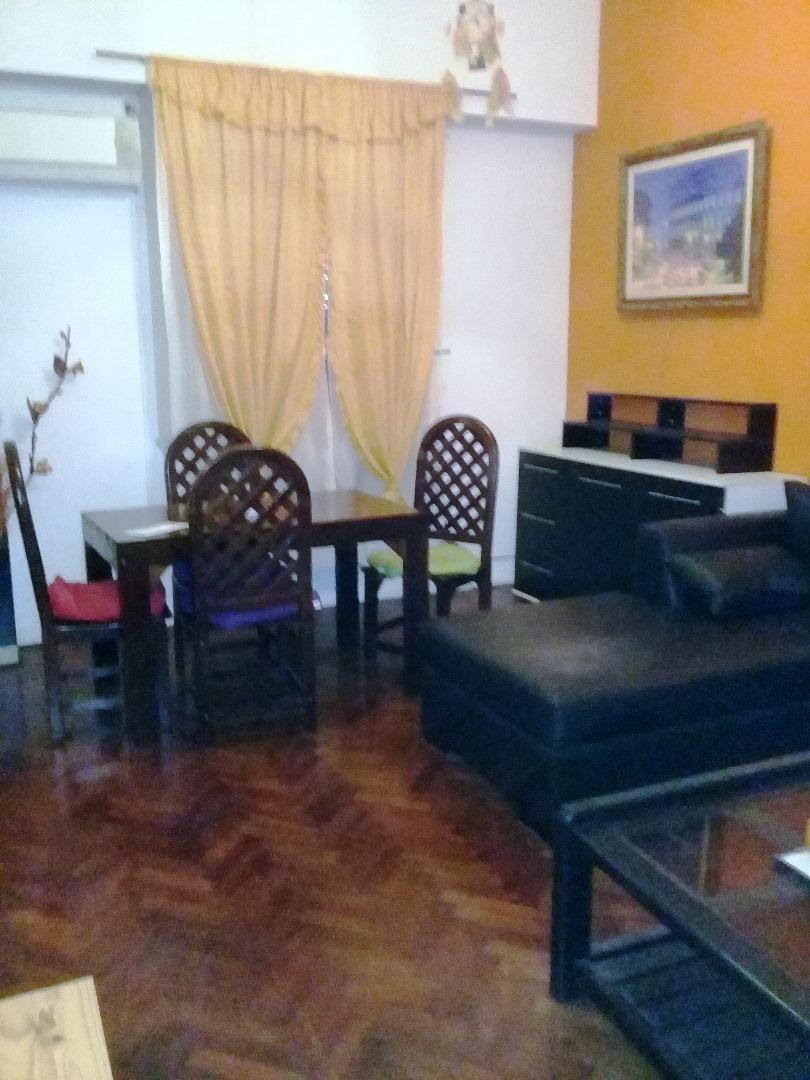 SUSPENDIDO - 2 ambientes, PB a la calle - muy amplio