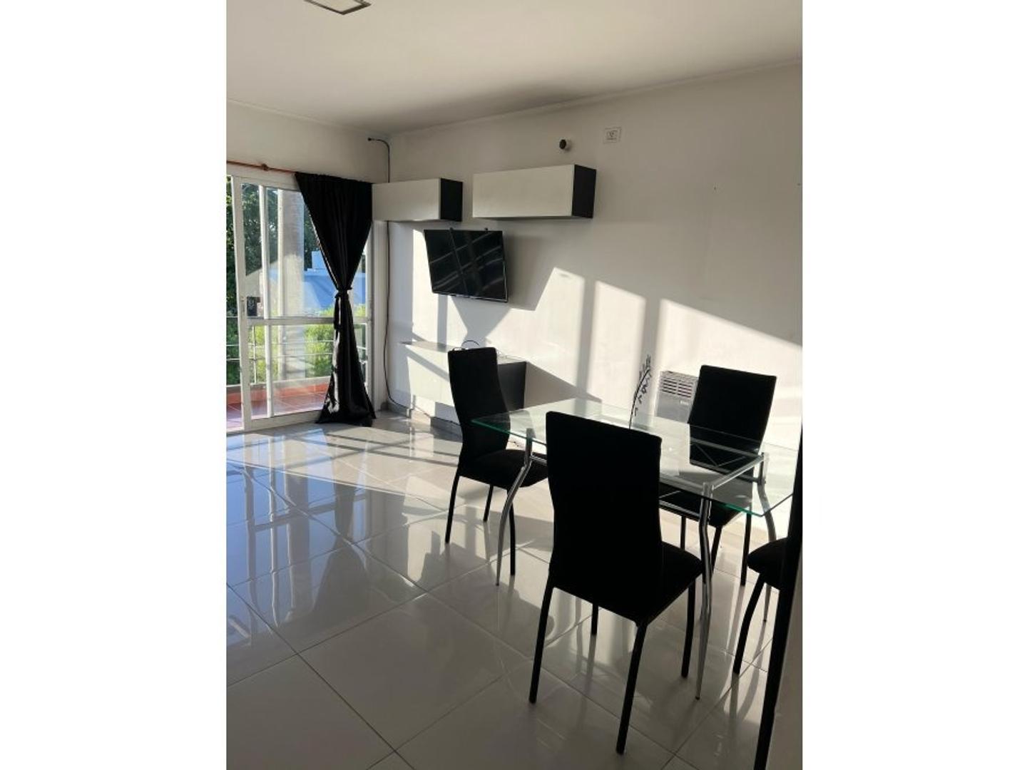Vendo departamento moderno en zona candiotti y Ramírez
