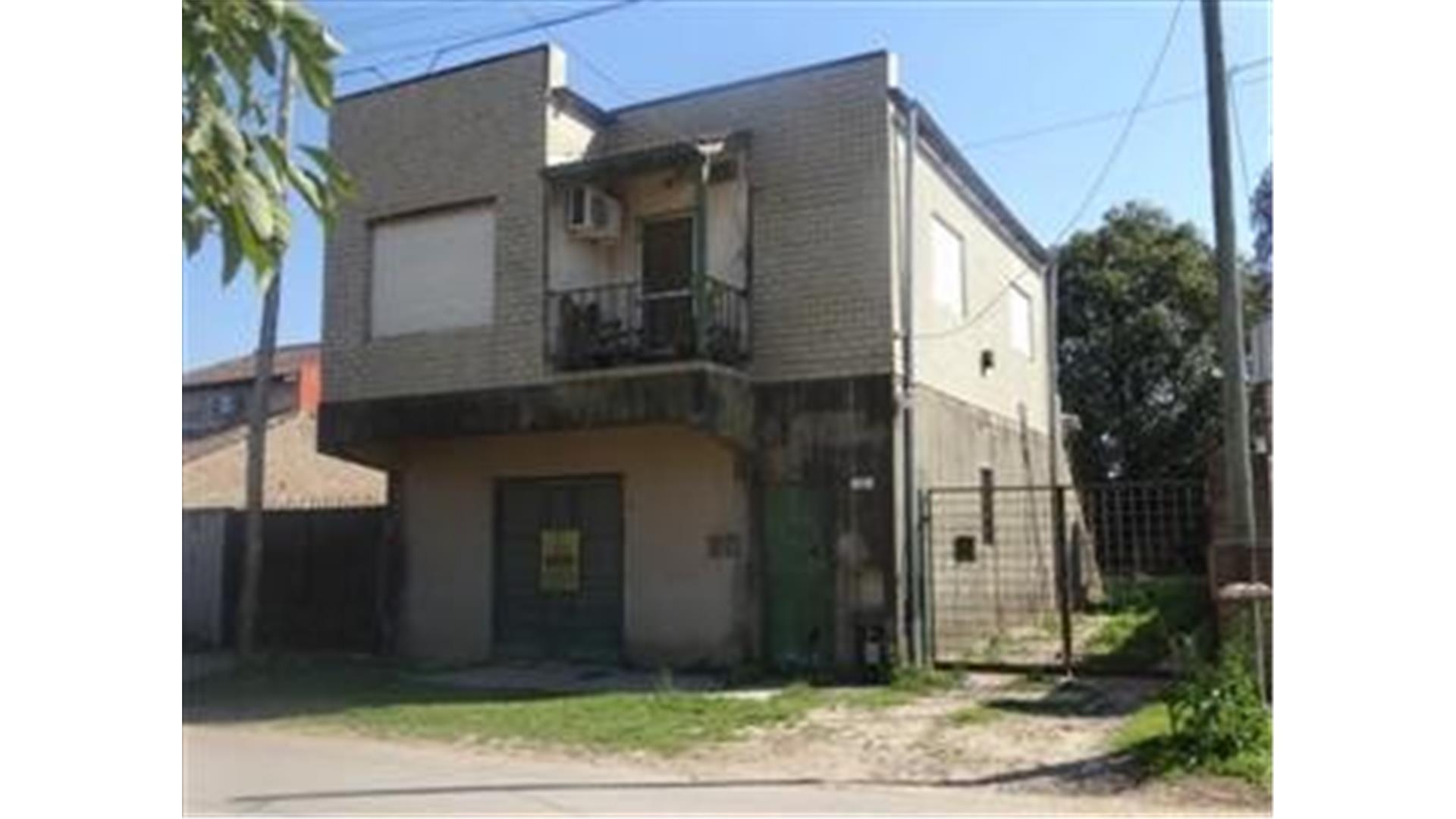 LOCAL EN PB Y DPTO DE 3 AMBIENTES EN PA