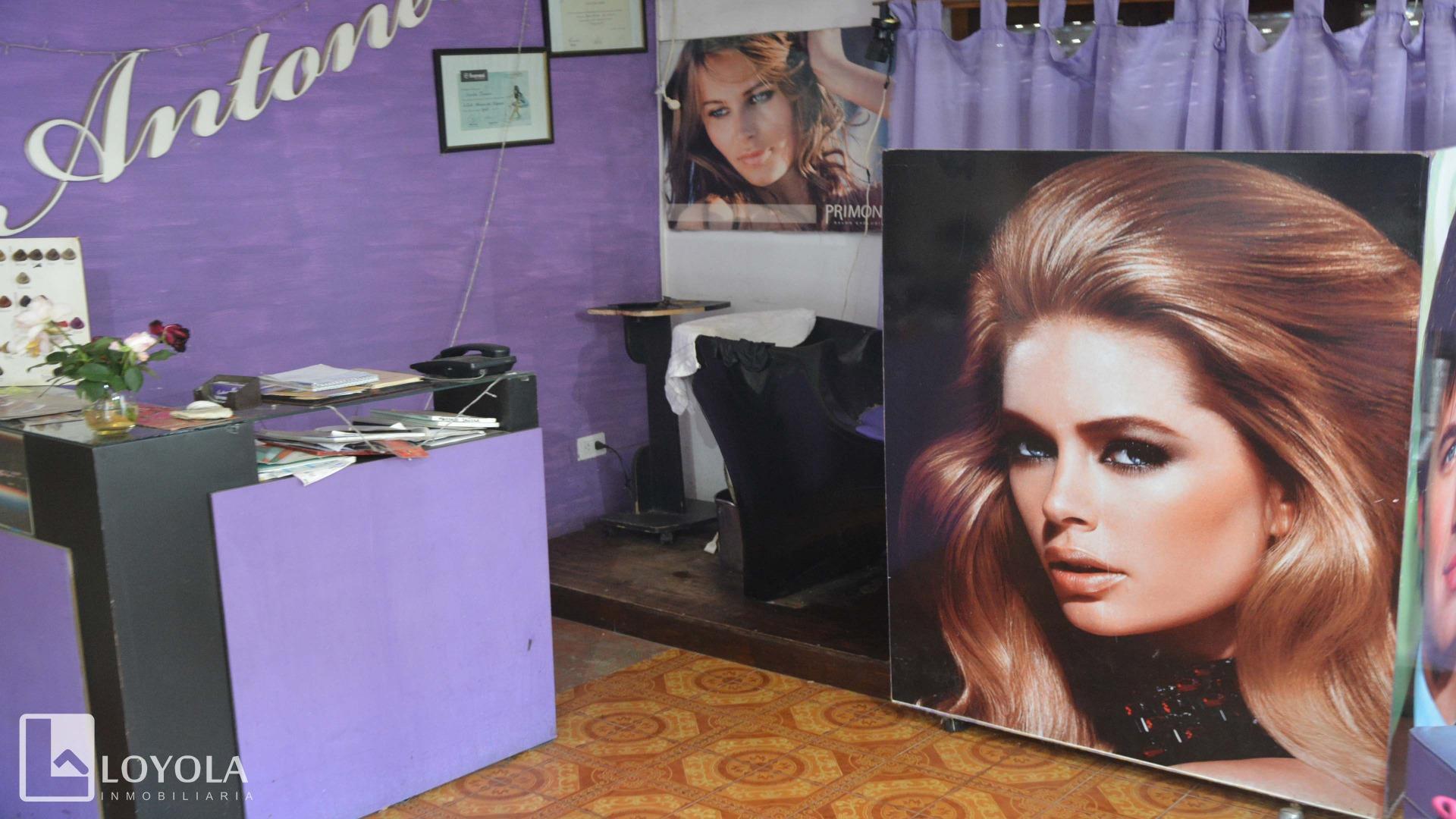 Casa 2 ambientes con 2 baños