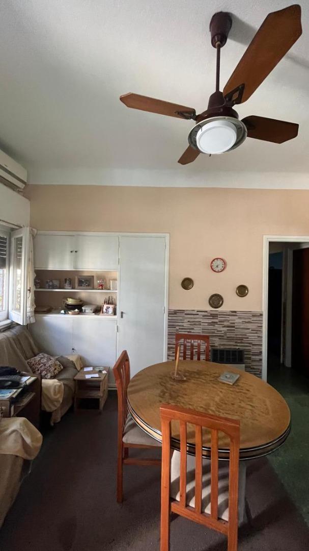 Imperdible Propiedad en Munro –4 Amb, Patio y 2 Cocheras.