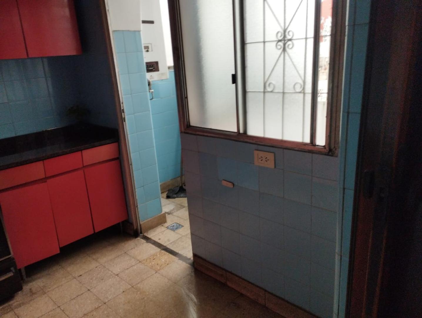 Av , Mitre 540 , Piso 4