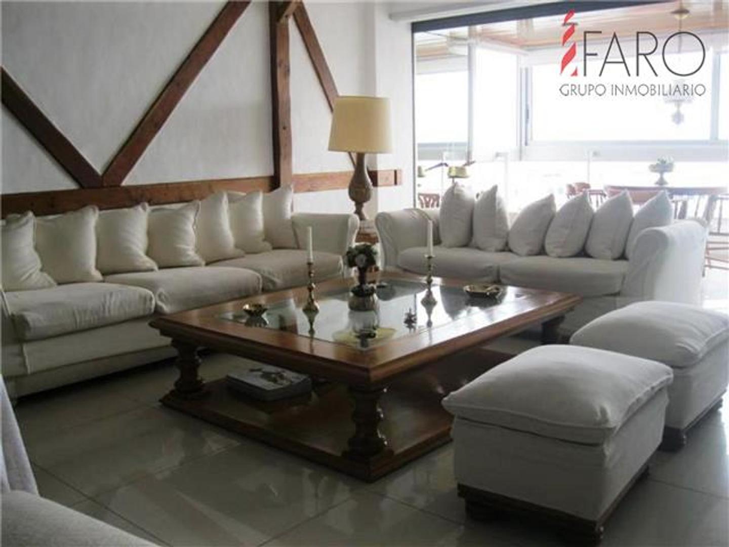 Departamento 4 ambientes con 2 baños