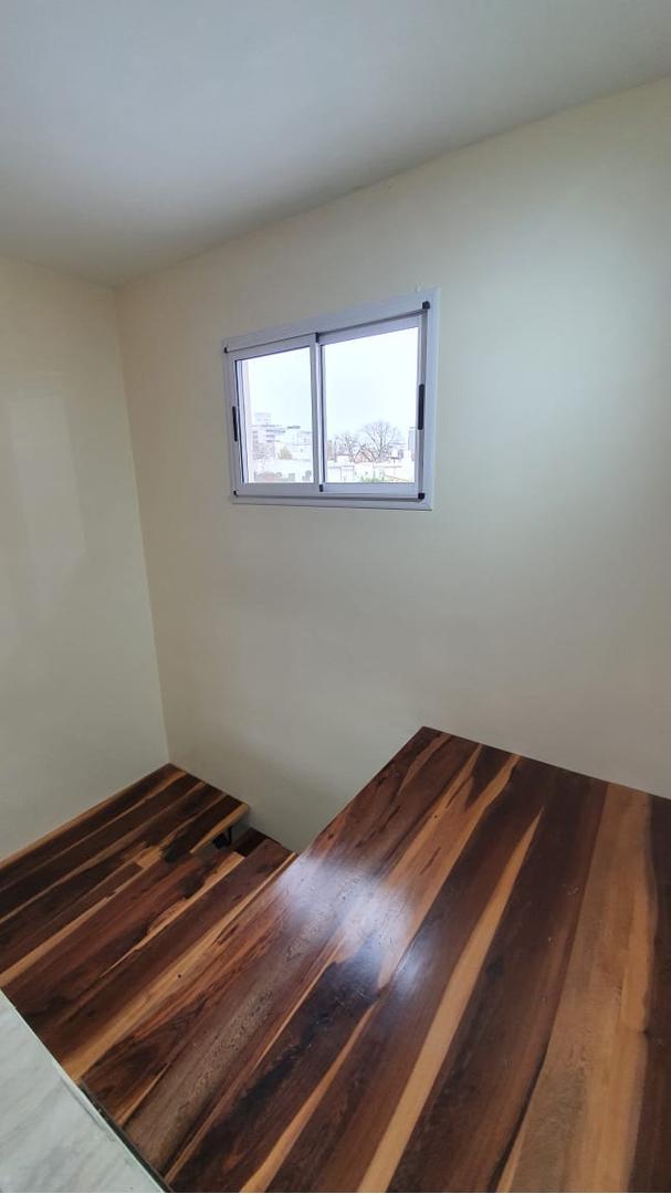 Casa 2 ambientes con 1 baño