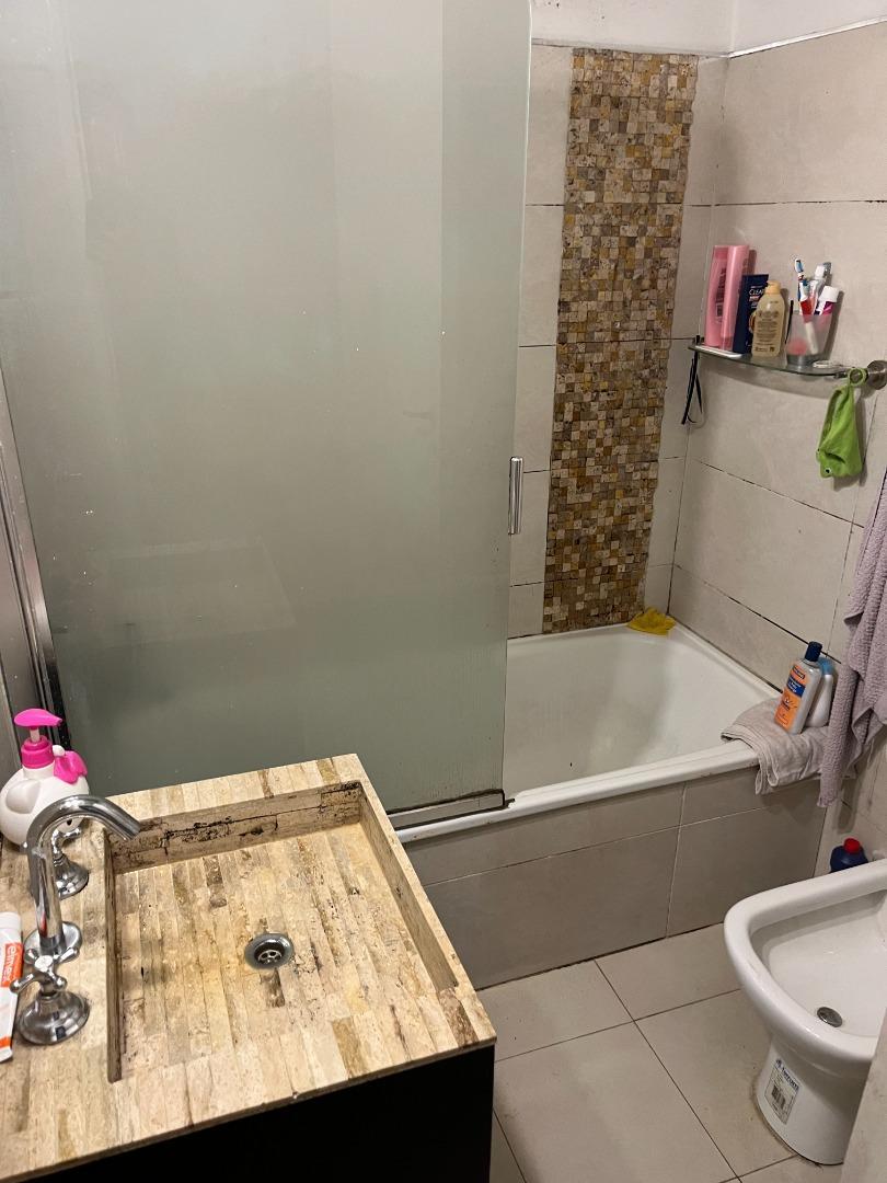 Casa al frente en PB con 2 dorm y patio propio